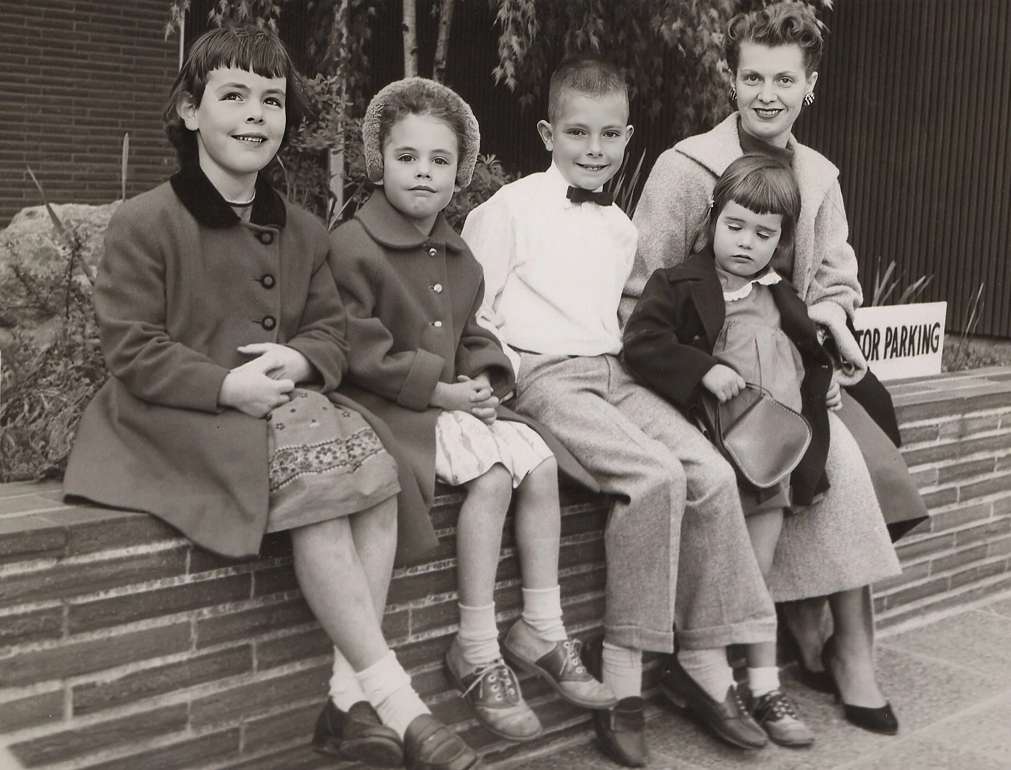 Nancy, Lynn, Robert Dean, Carol Sue, Frances Nevitt