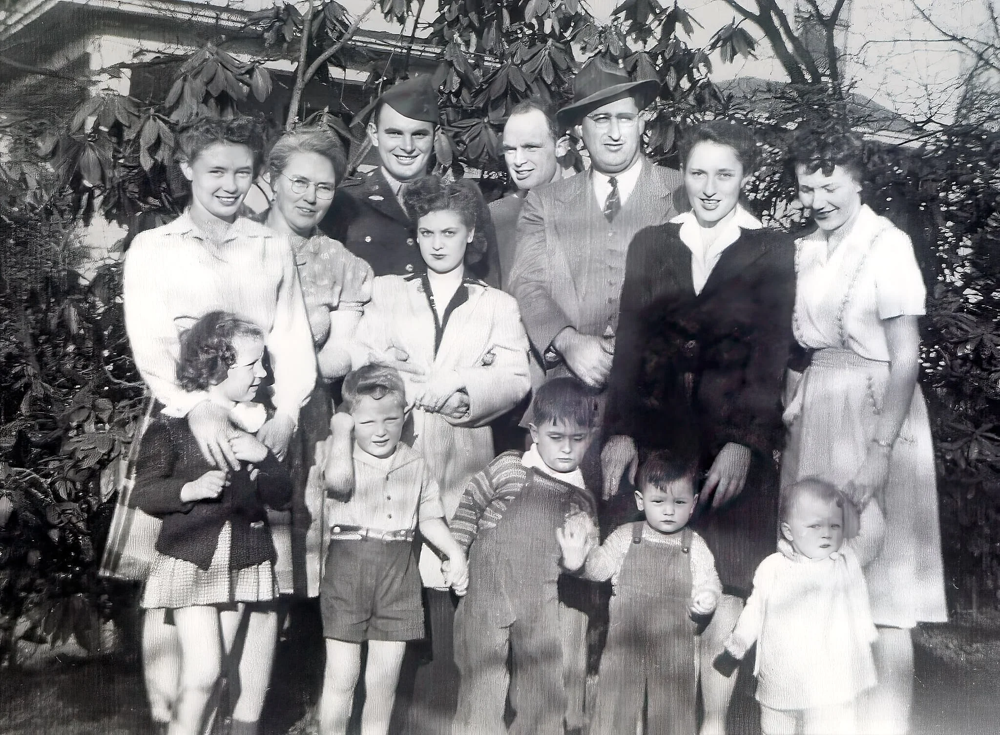 Nevitt group 1940s.jpg