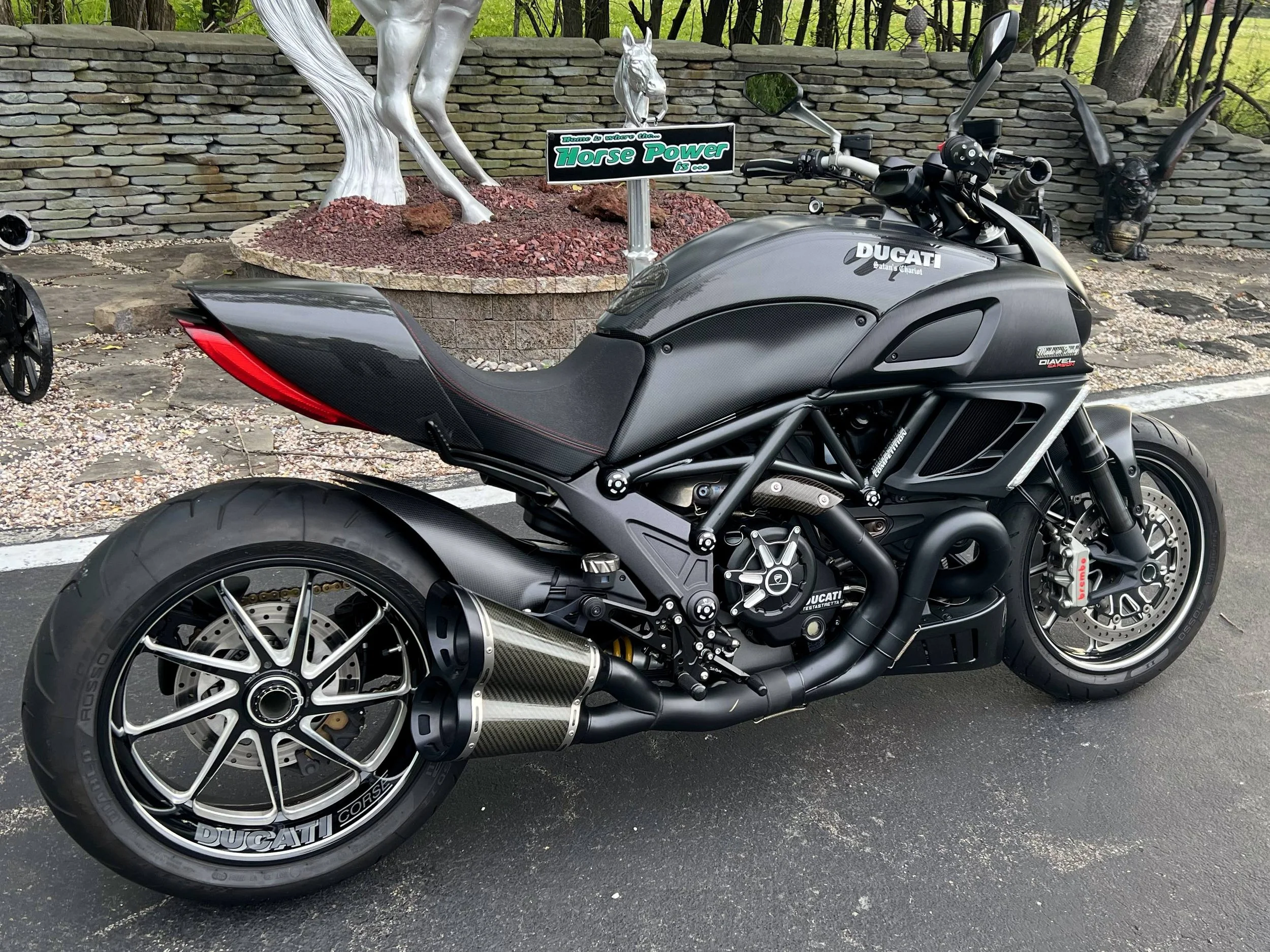 Ducati-1.jpg