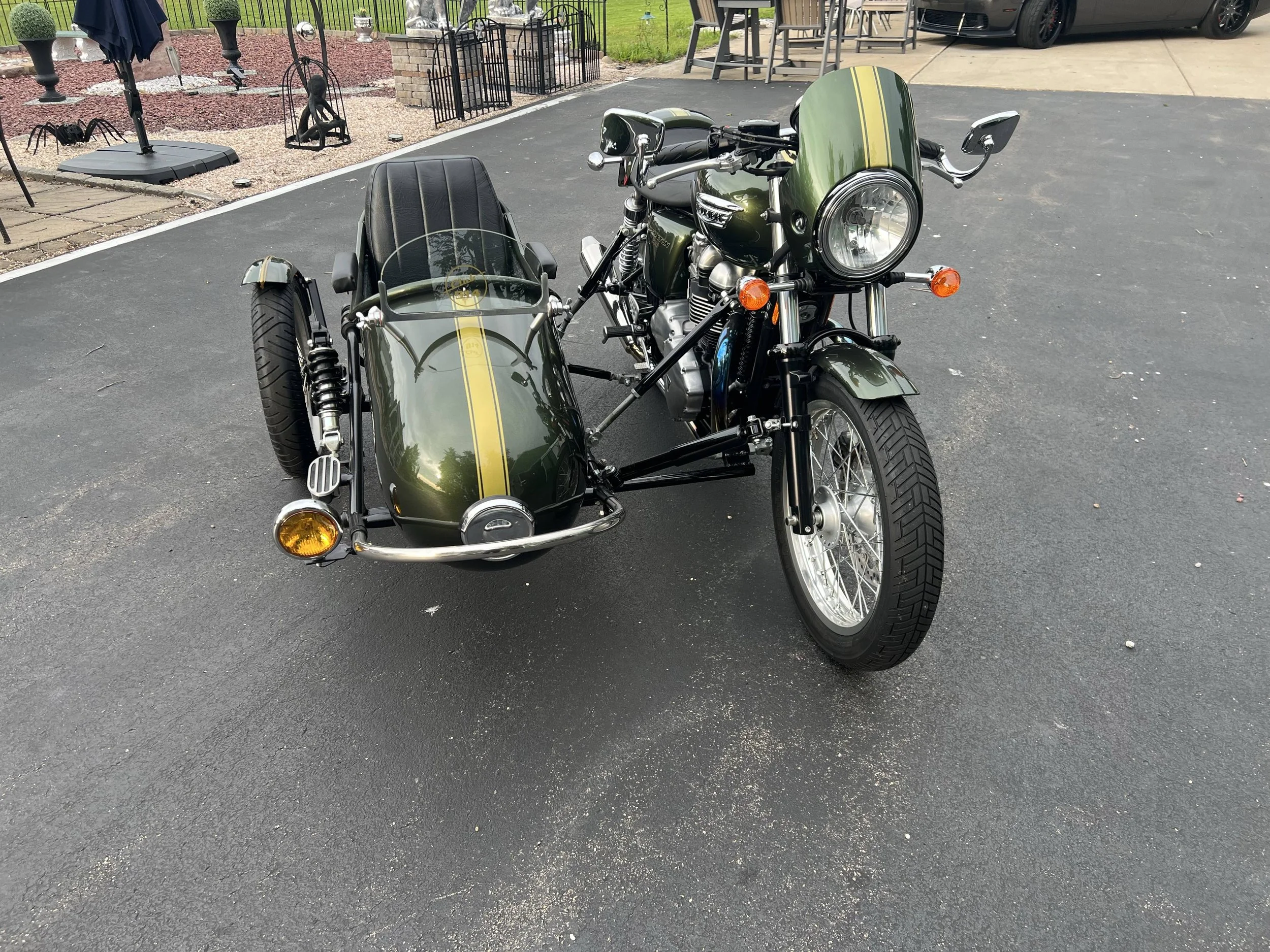 Triumph-2.jpg