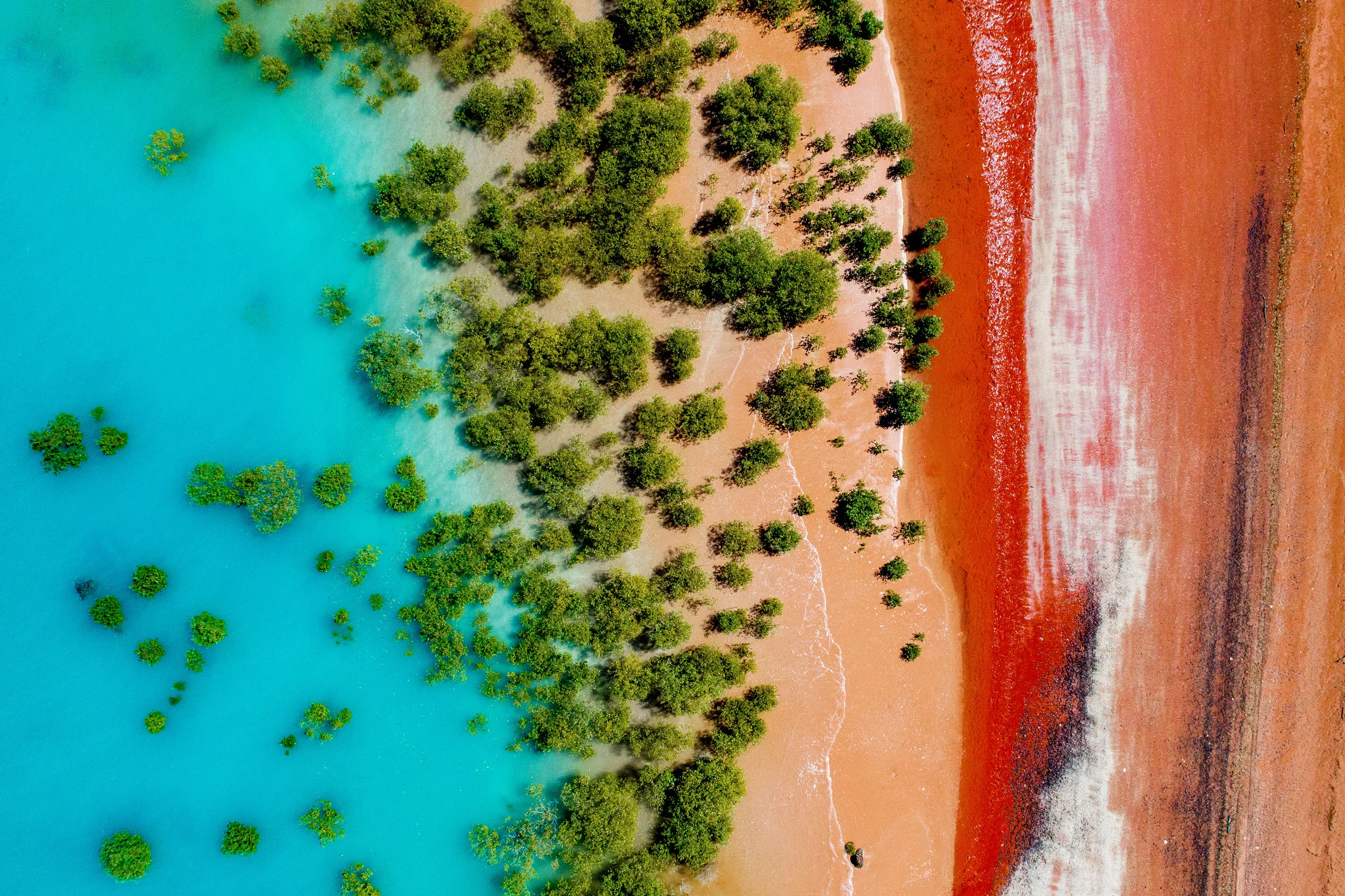 broome-western-australia-colour-contrasts.jpg
