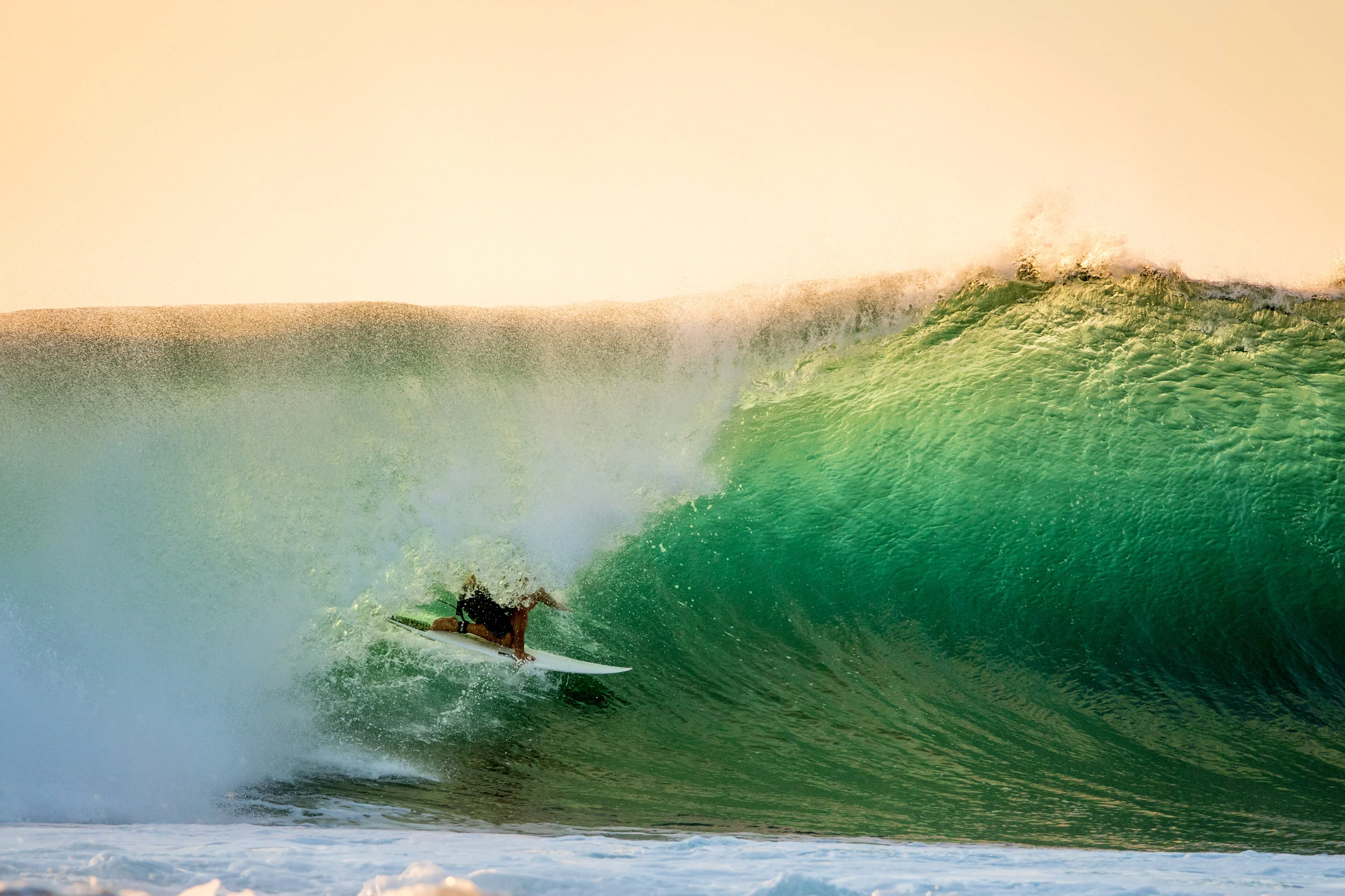 kalbarri-afternoon-surfing-backlight-barrel.jpg