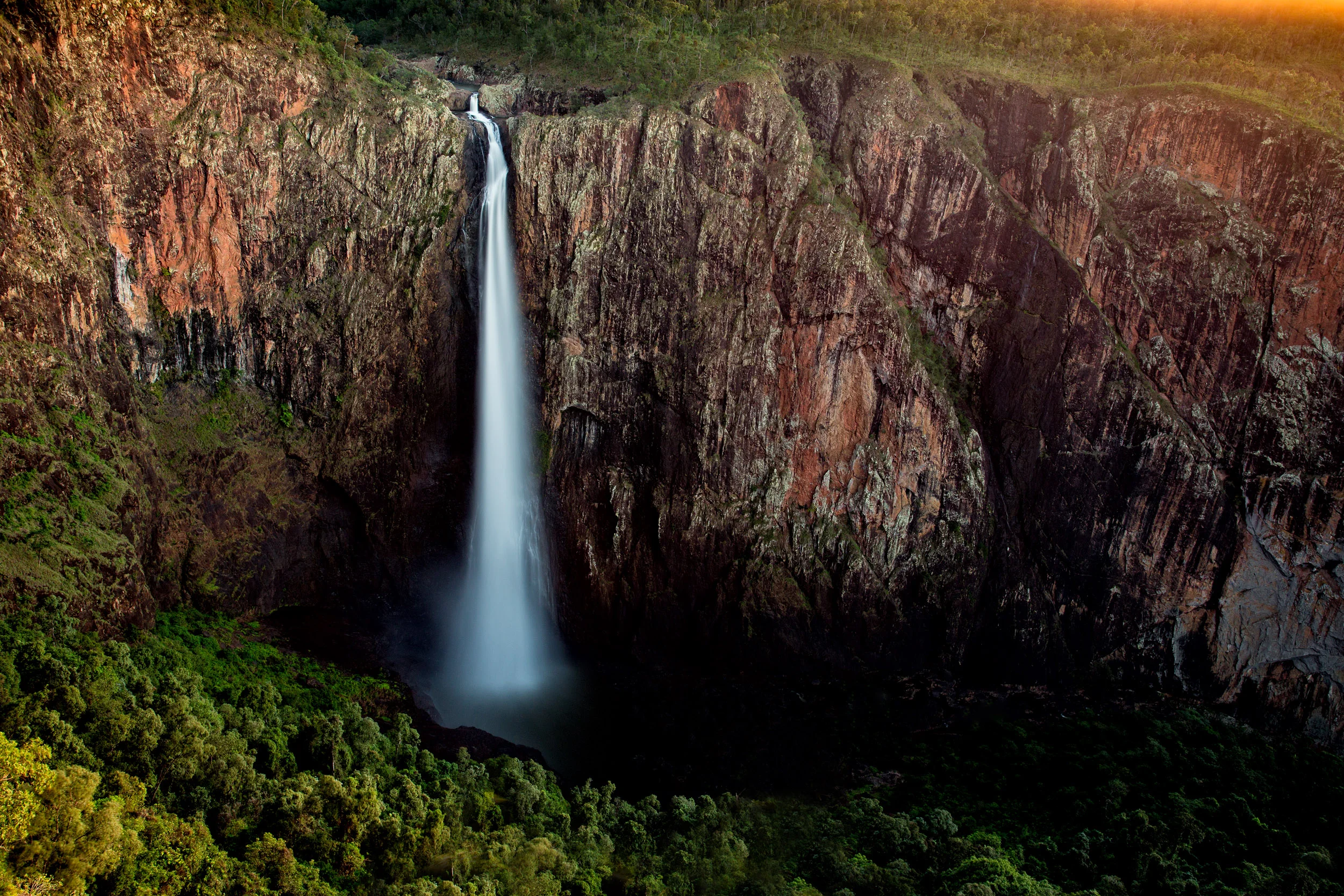 wallaman-falls-queensland.jpg