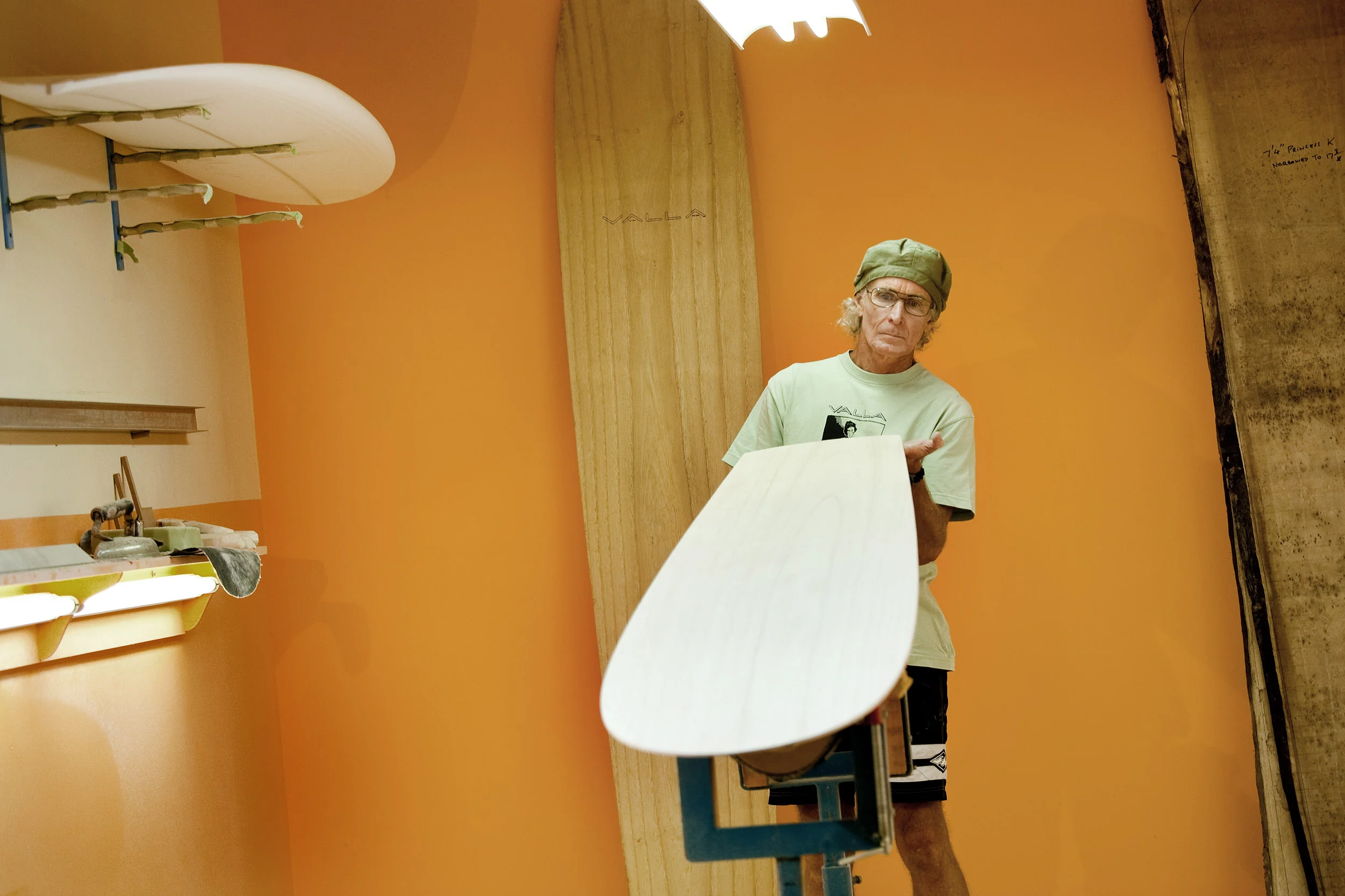 shaper-valla-surfboards-photography.jpg