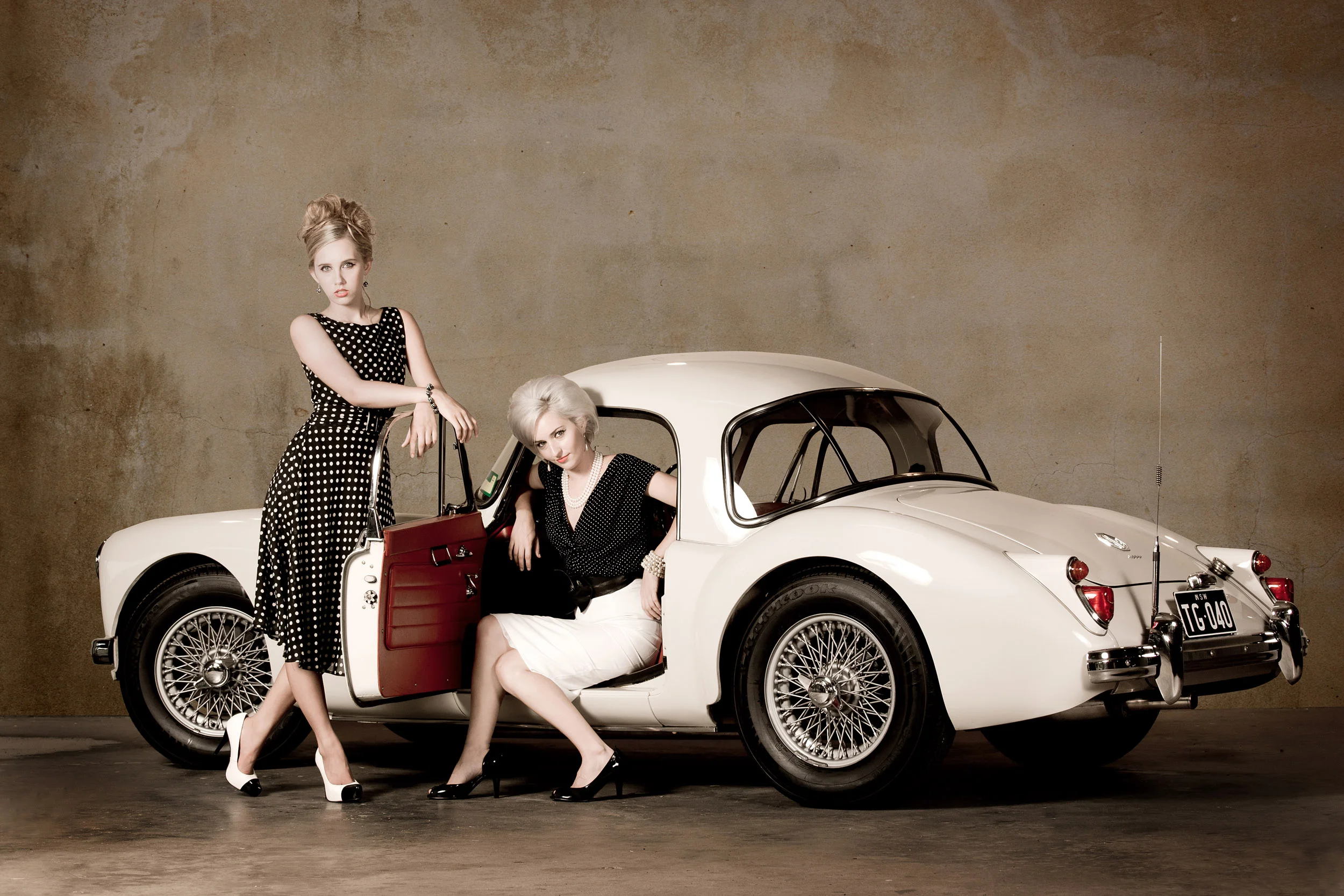 styled-model-photoshoot-mg-car-fashion.jpg