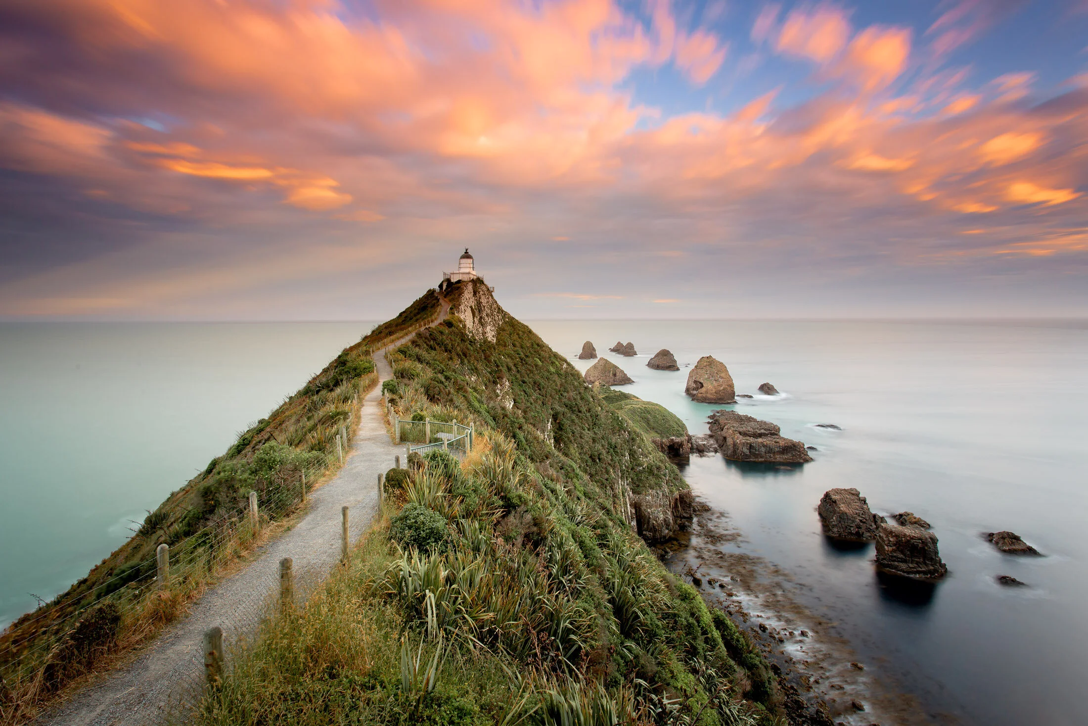 catlins-nugget-point-lighthouse-nz.jpg