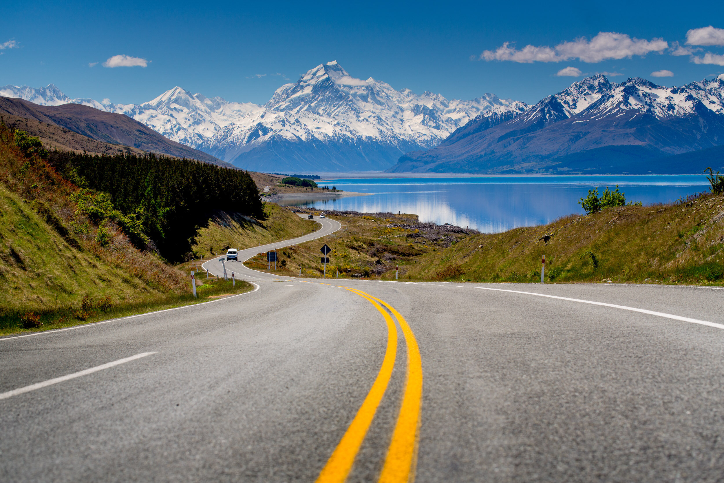 the-road-to-mount-cook-nz.jpg