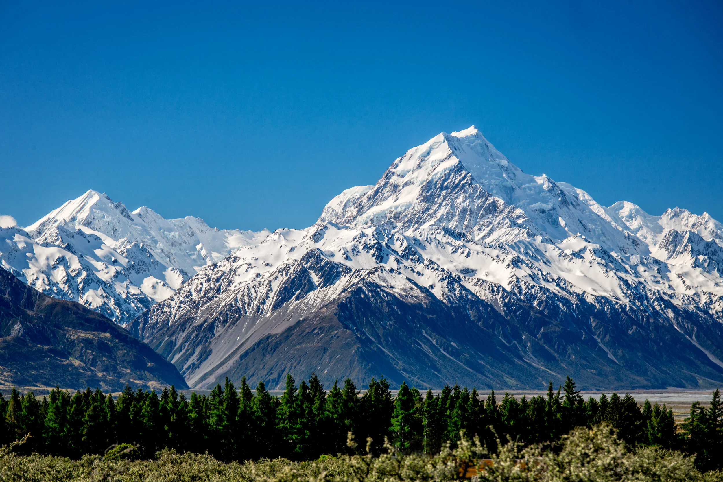 mount-cook-snowy-mountains-new-zealand.jpg