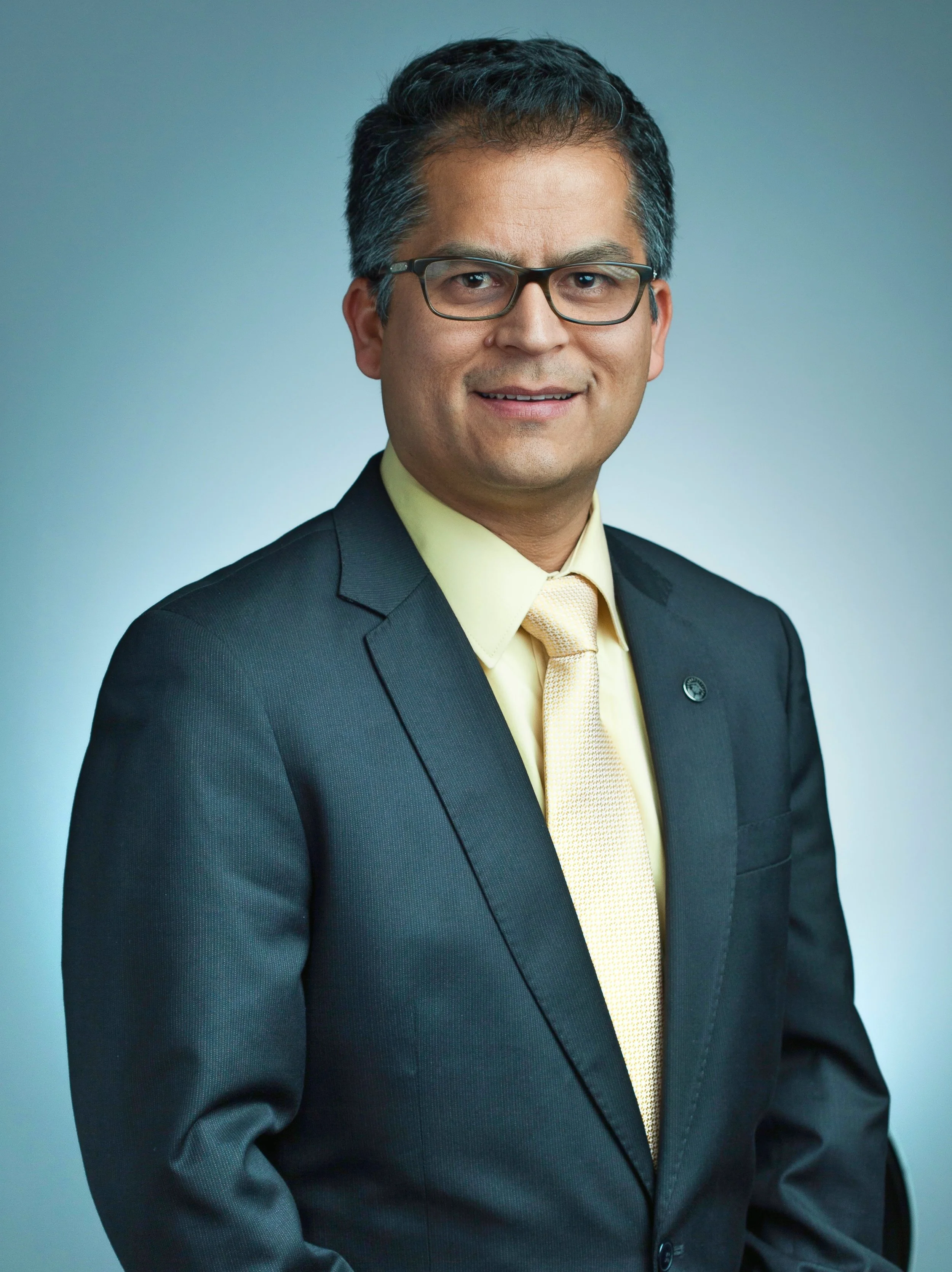 Ruber Leal | Director