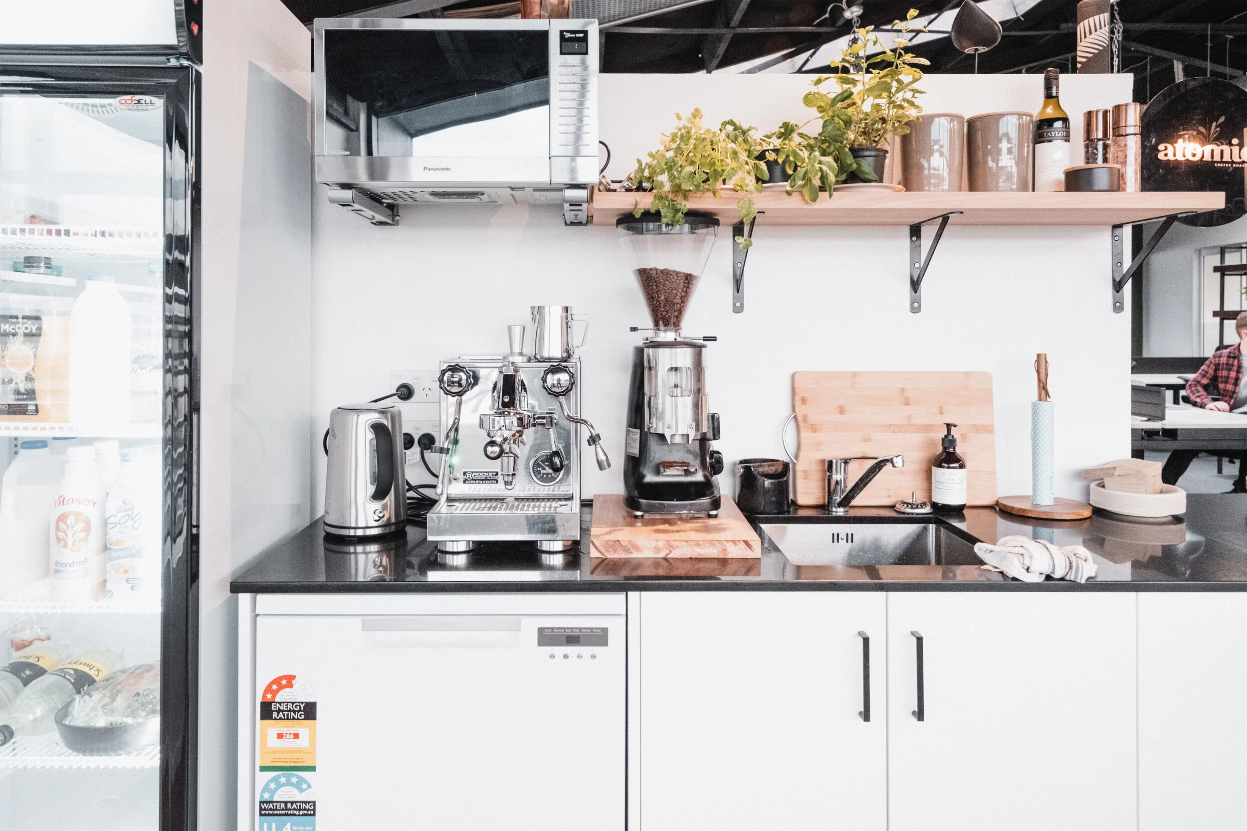 HansonandDaughters_CoastLab_Desks (28 of 36).jpg