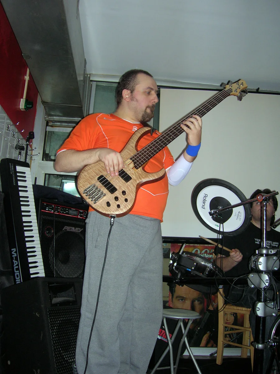 Angelo during solo