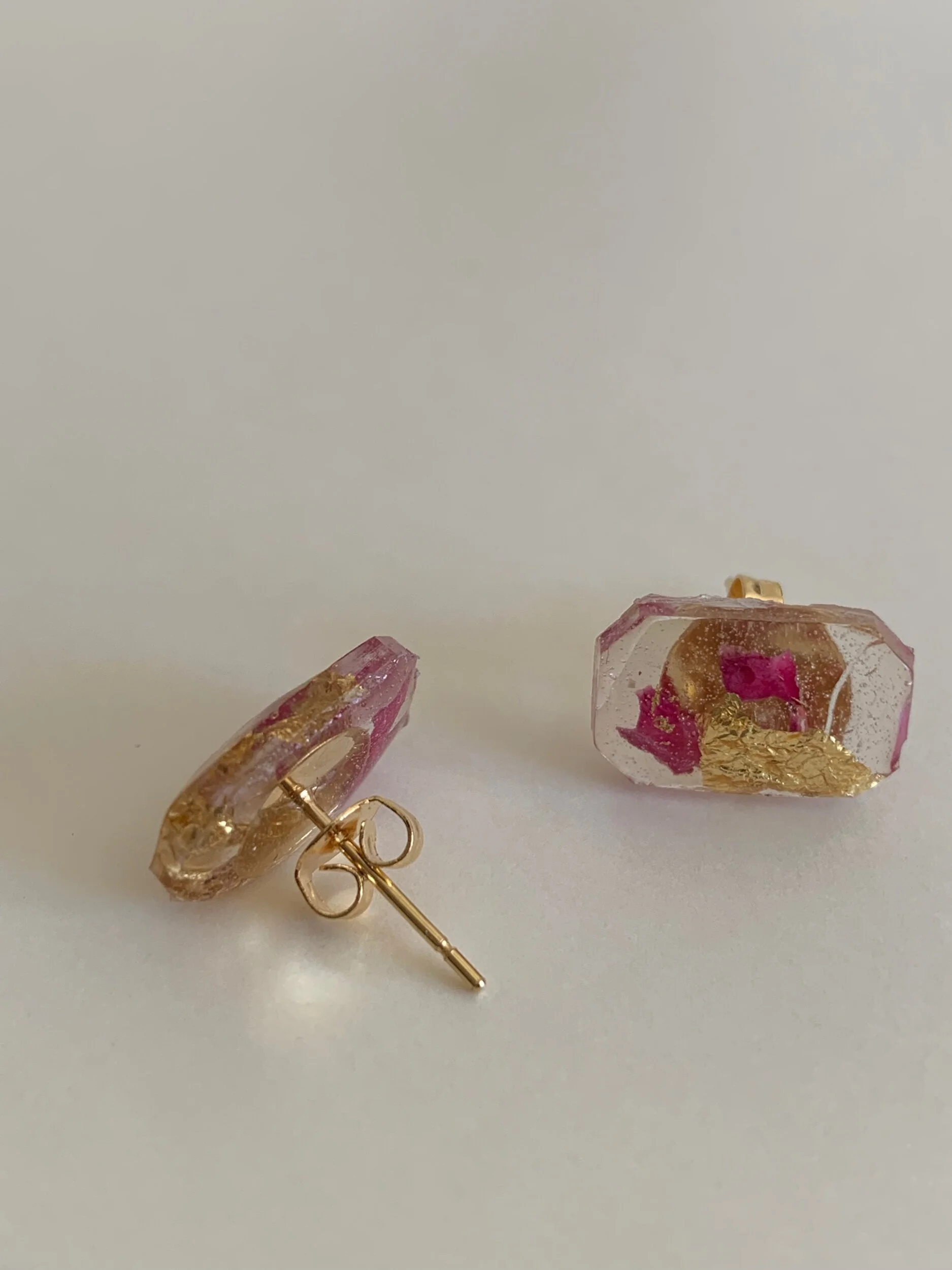 F93710C1-9C53-453B-BEC8-CE37F46ABAC9