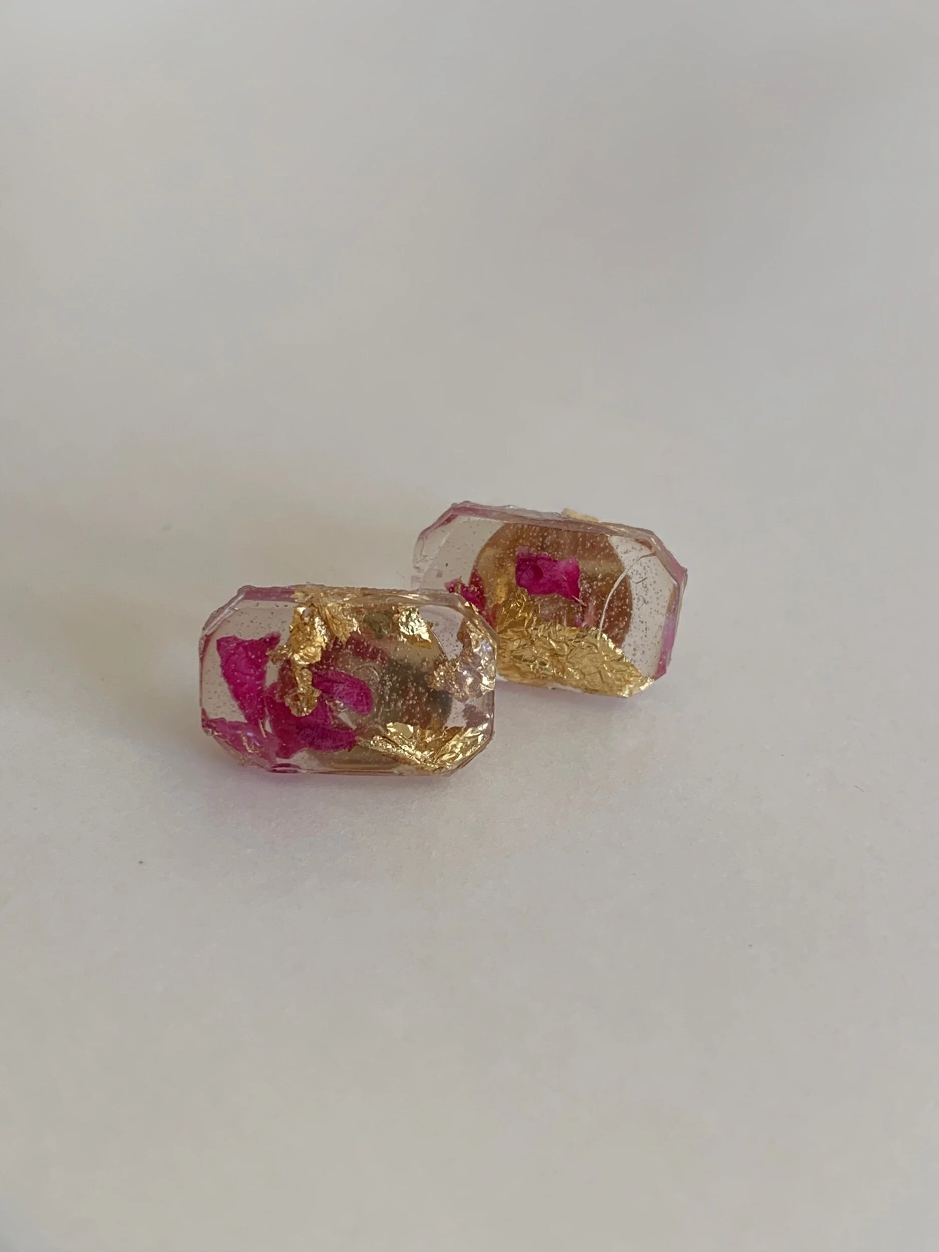 73F6CA74-6A18-4D76-A418-90312B26A2A9