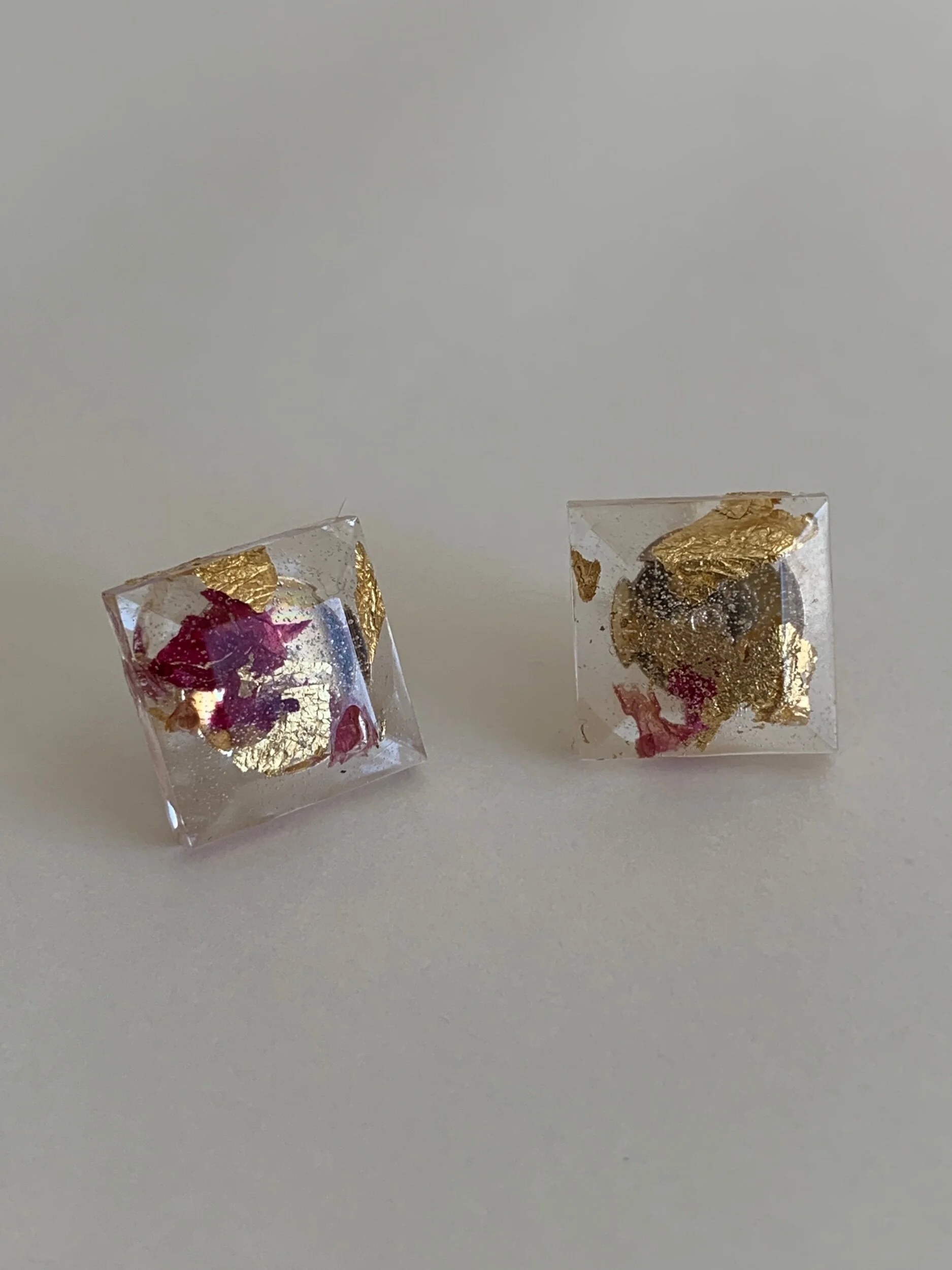 CA1DD0A7-AAA8-42B6-B0F9-5D7876118466