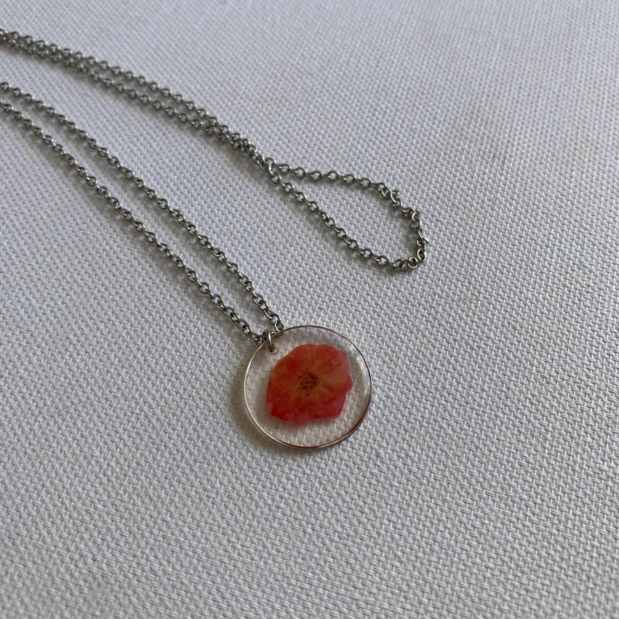 D9DBC3D9-3E44-4C67-A7A8-9A11E780D3BF