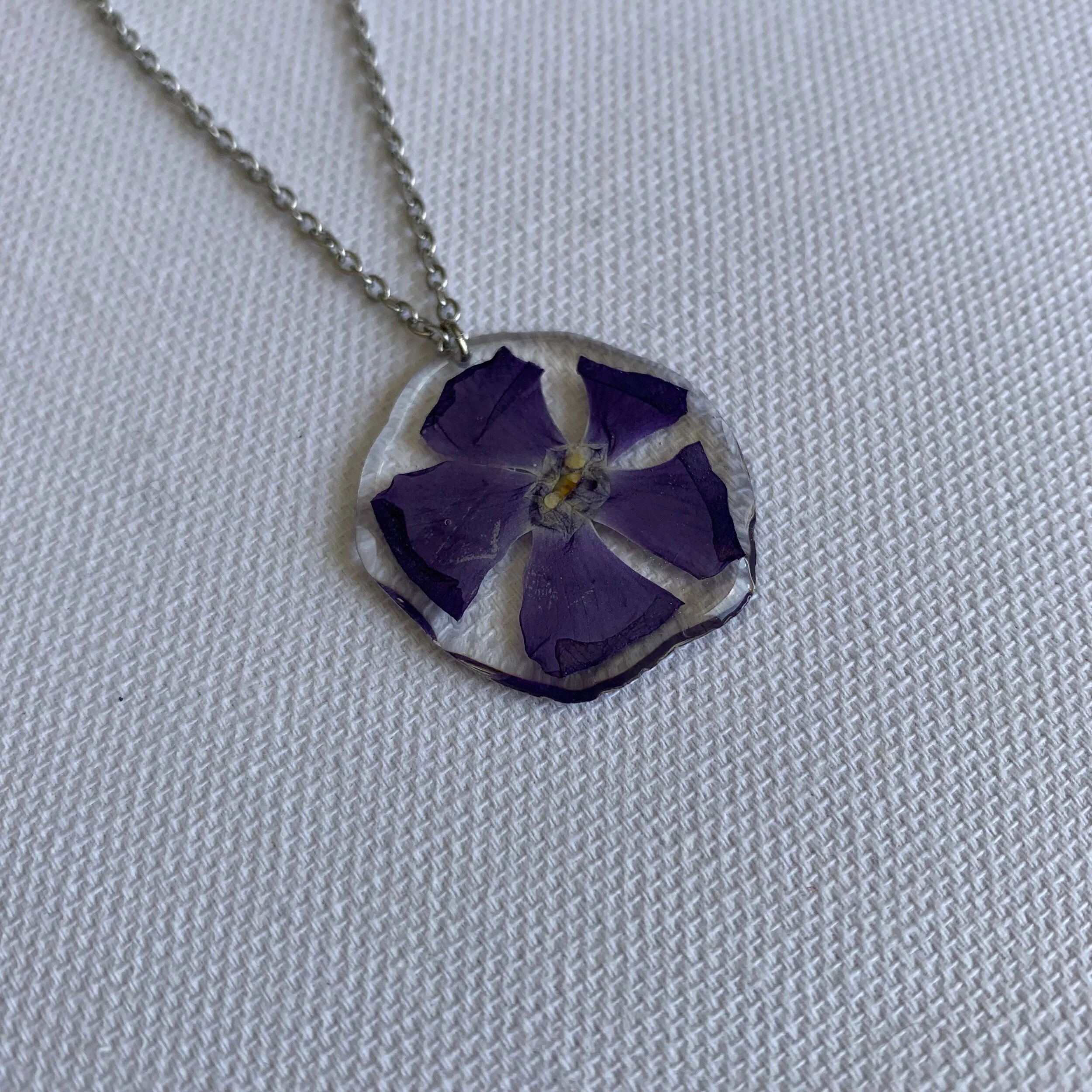 4B12833B-1392-4EAB-BCD7-DAC035114280