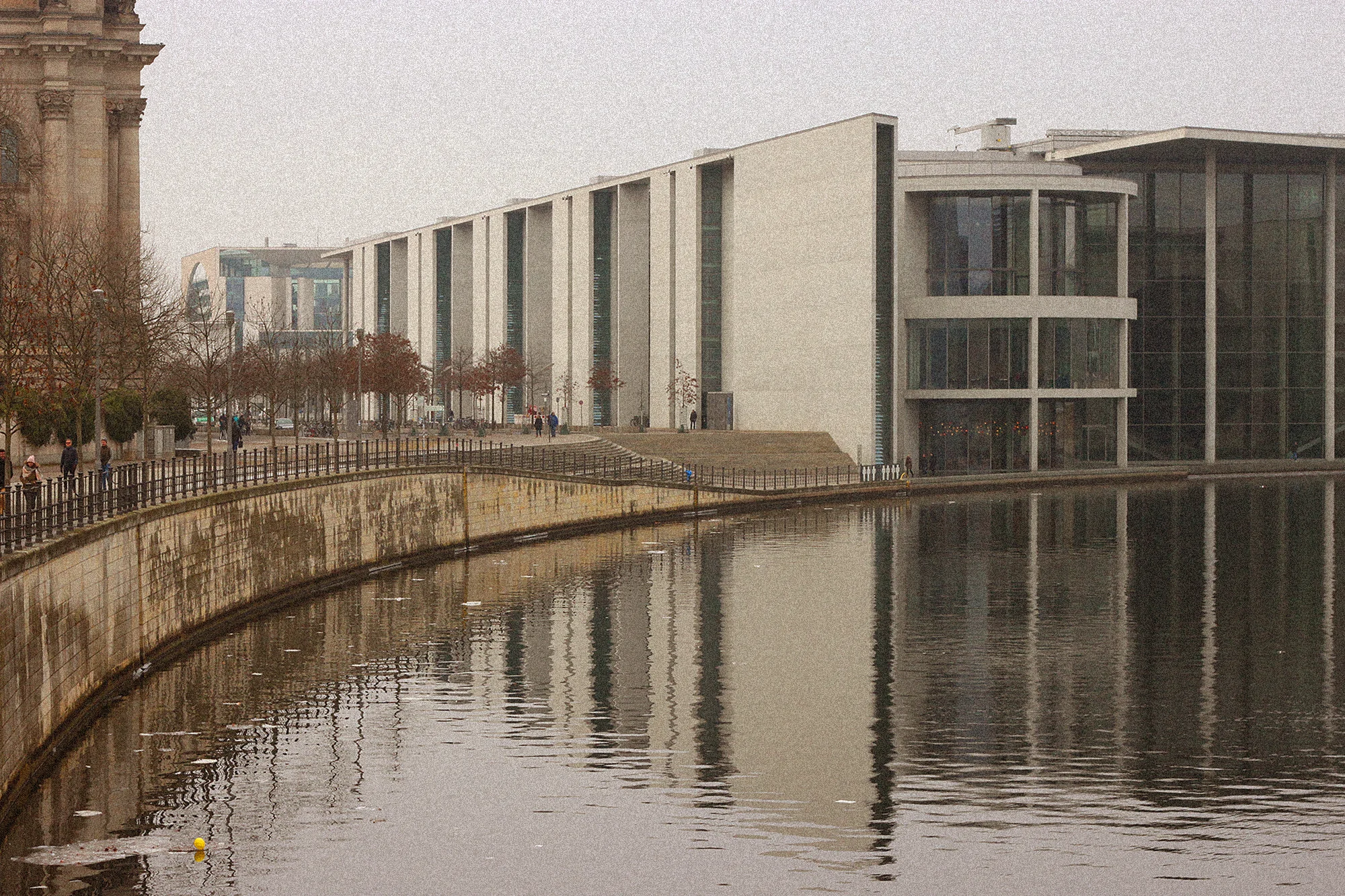 ruff-alias-singapore-art-digital-creative-illustrator-world-travel-solo-photography-germany-berlin