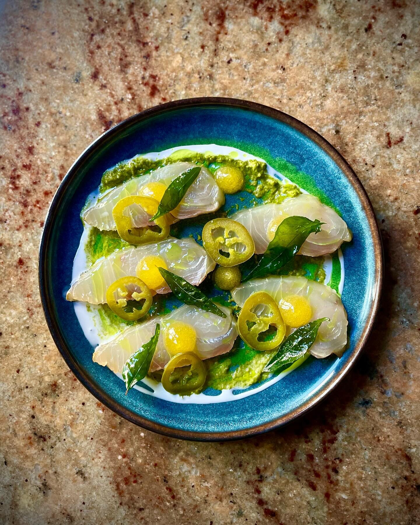 Delighted to have this guy on for the hot weather this weekend. Kingfish crudo, smoked green tomato aguachile, passion fruit and fried curry leaves. 

Paired with good air con and a Beerfarm finger lime cerveza, we are summer evening ready. For those