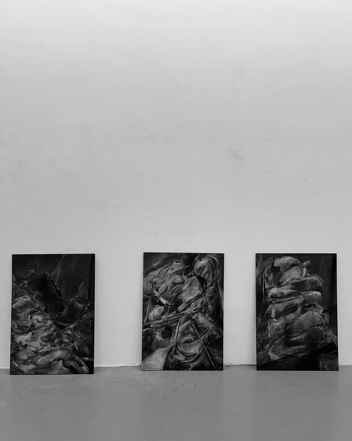 First three gesso board experiments.
Charcoal on gesso on ply
#charcoaldrawing #irishartist #galwayartist #clareartist #burren #abstractfiguration #drawing #blackandwhite #industrialart