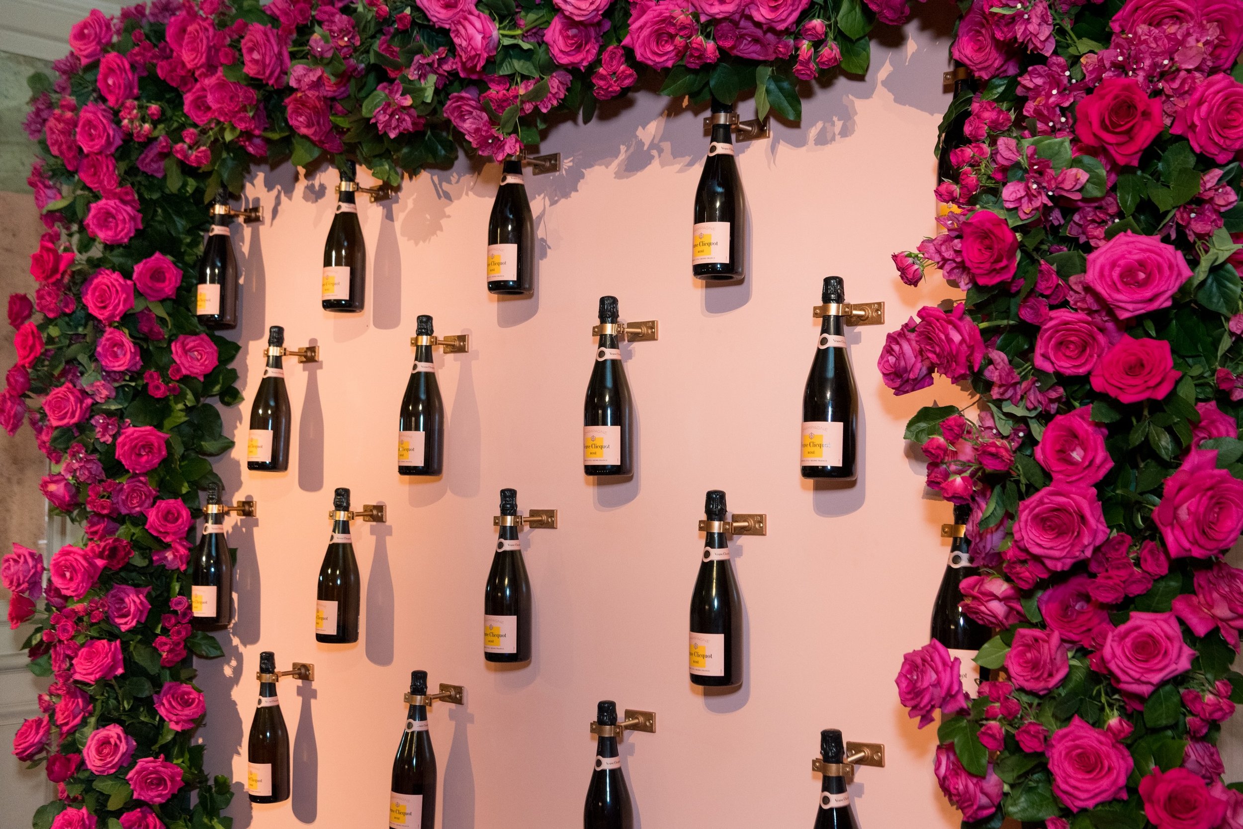 When the theme is Champagne

Event Producer @coraandcoevents
Photography: @john_solano_photography
Furniture and D&eacute;cor @revelryeventdesign @revelryromina @revelrymilana
Florals @hiddengardenflowers
Lighting @images_lighting
Rentals @mtb_event_