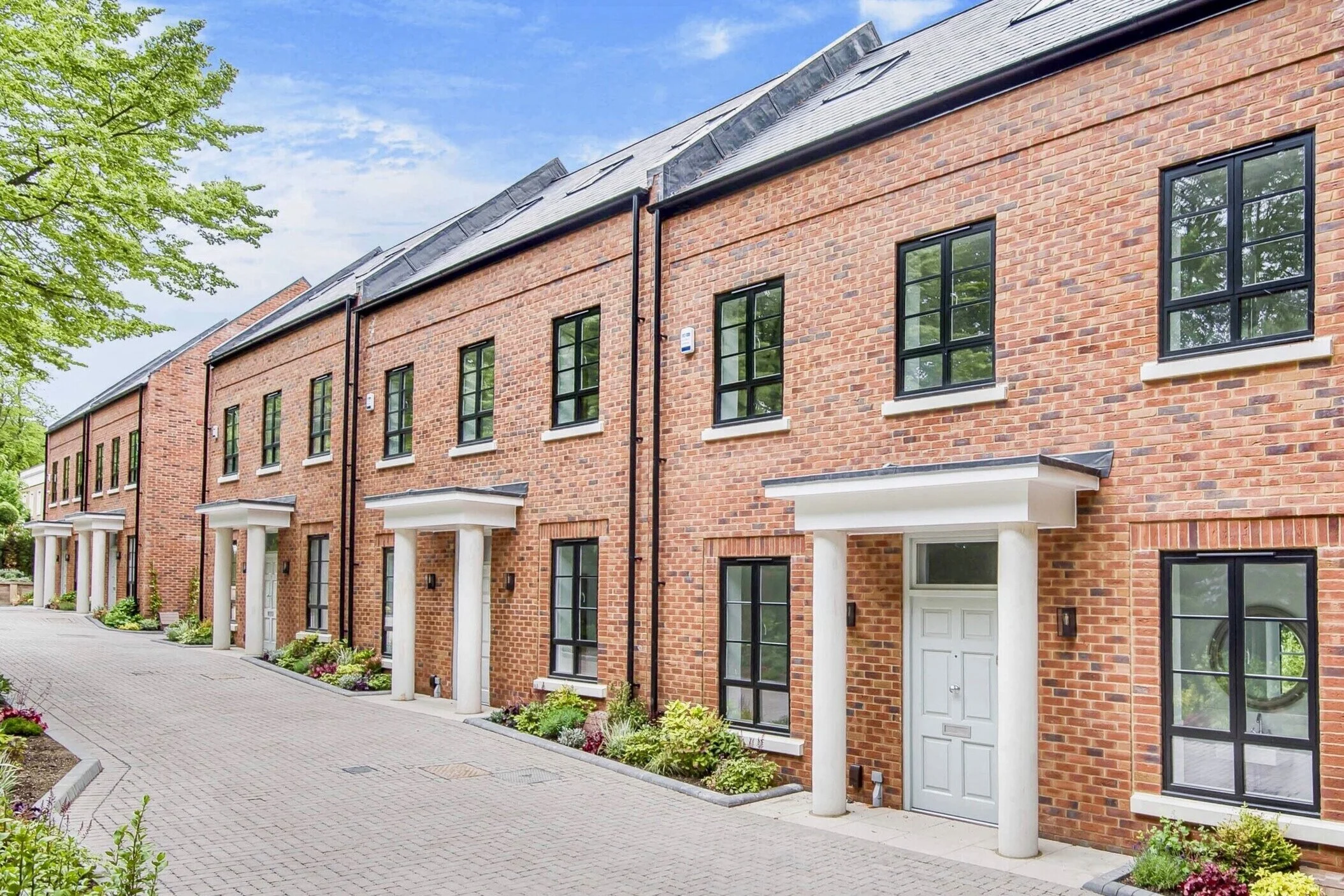 1-5 King George V Place, Winchester