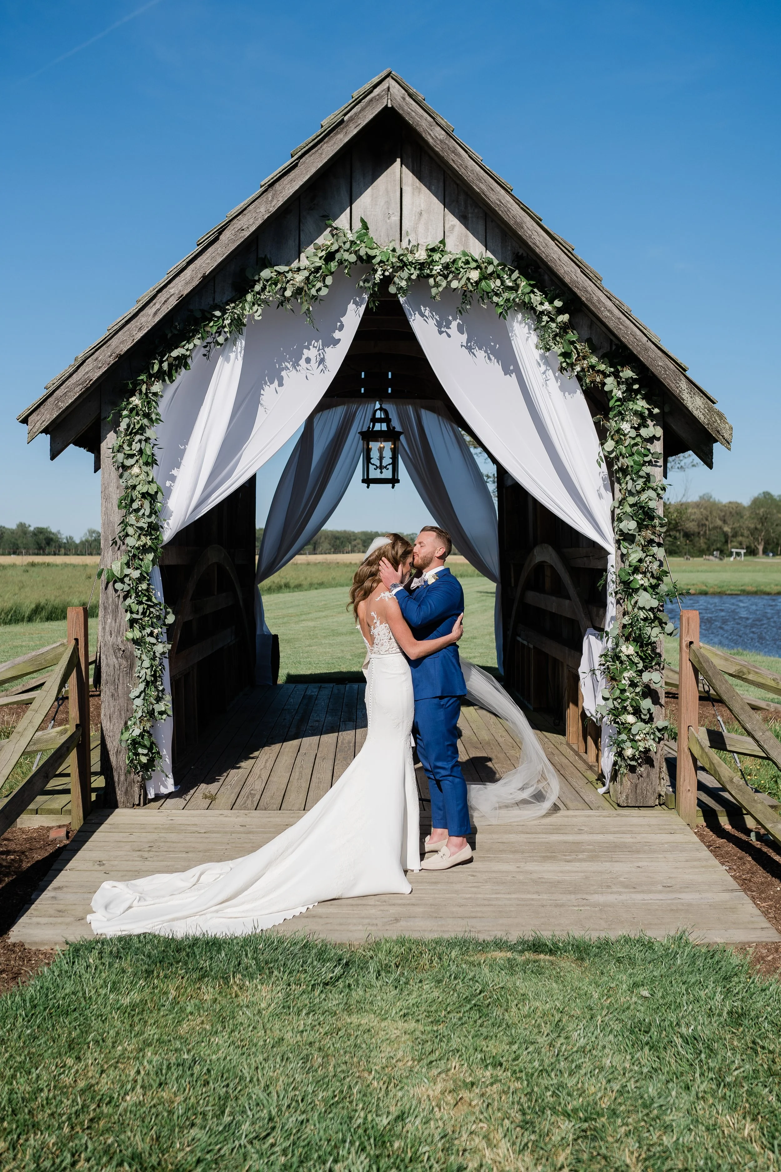 K+D- Covered Bridge with garland and draping.JPG