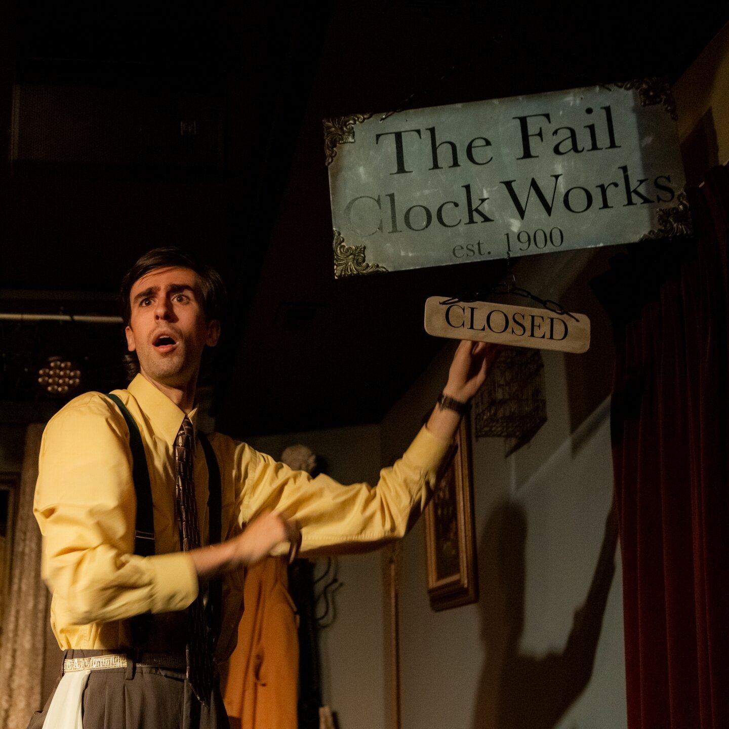 Only 3 weeks until The Fail Clock Works must close!! See this tale full of humor &amp; heart where I play half a dozen characters! Failure: A Love Story runs until September 4th at The Oil Lamp Theater.

#oillamptheater #chicagotheatre #acting 

Phot