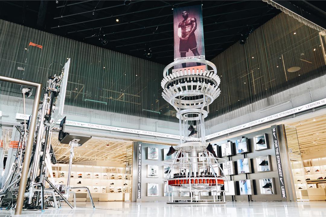 Nike 5th Ave. Store Walkthrough