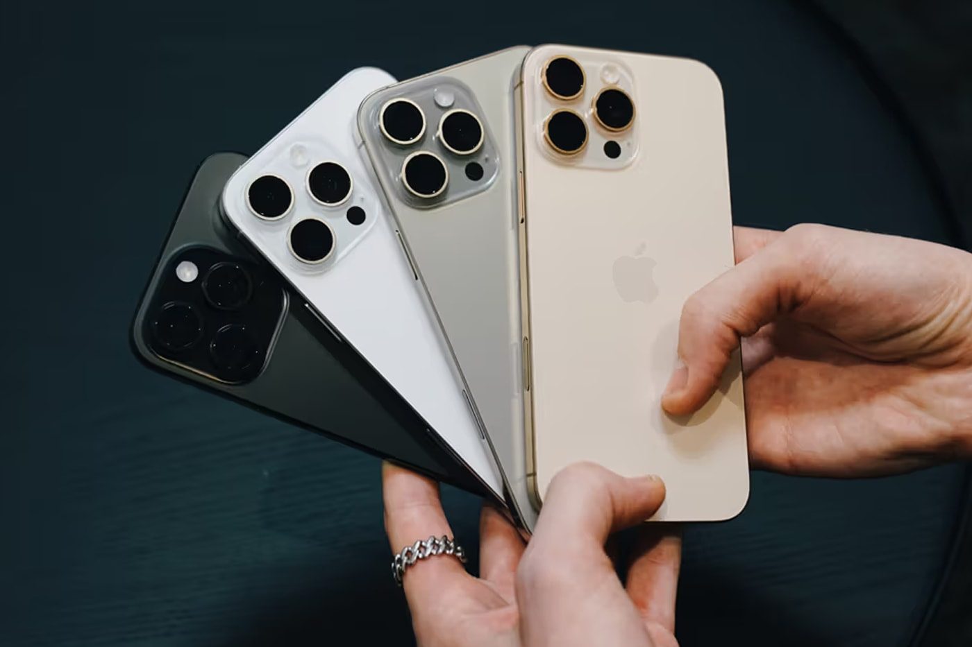iPhone 16