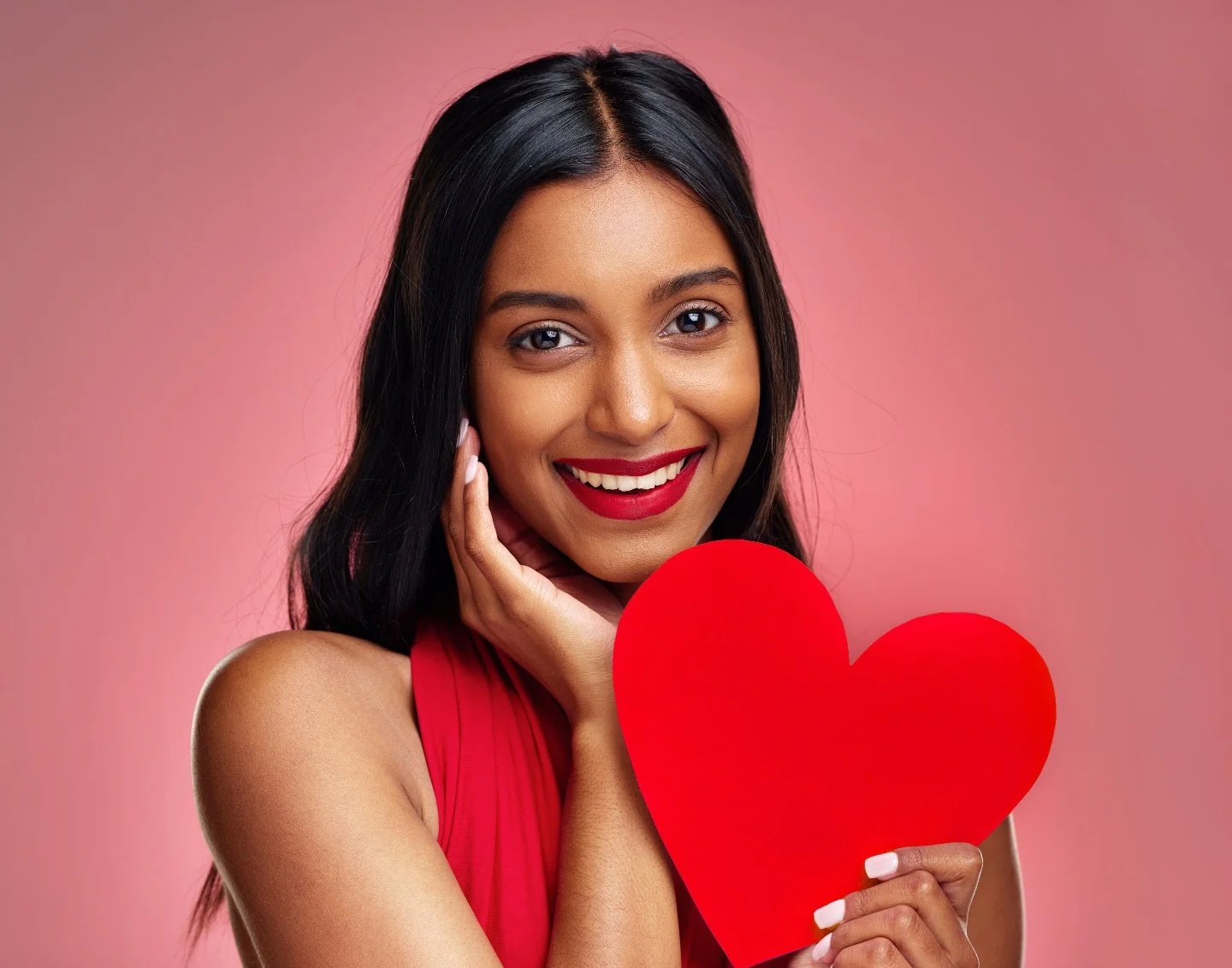 Fall in love with your skin! Valentine&rsquo;s Day is the perfect time to focus on self-care and celebrate what makes you feel your best. Whether you&rsquo;re preparing for a romantic evening or a fun night out with friends, glowing skin can boost yo