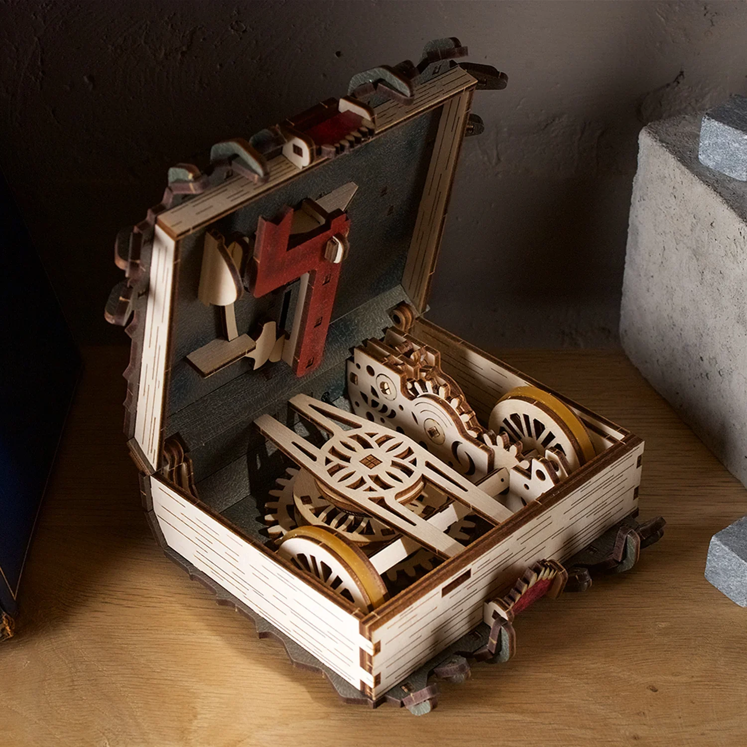 Book_of_Monsters_-1500x1500_04_INT.webp (copia)