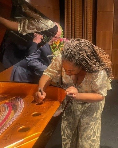 Now is your chance to be a part of Chamber Music Detroit history!
There are only 18 keys left!

In 2022, Chamber Music Detroit acquired a rare Shigeru Kawai SK-EX concert grand piano for use by the artists on our Signature Series and other concerts. 