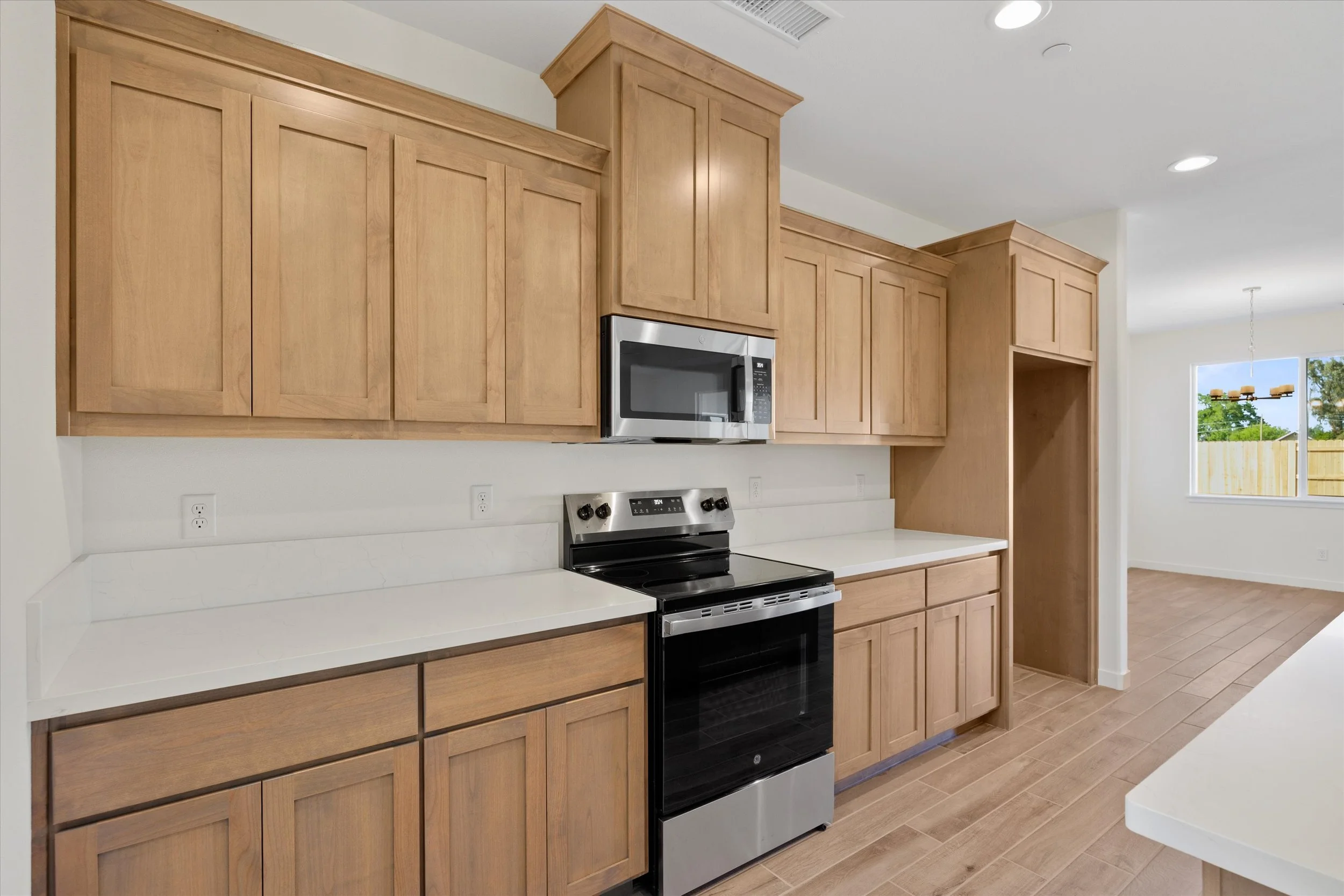 11-Real Focus Media - 338 Ellingson Way-4.jpg