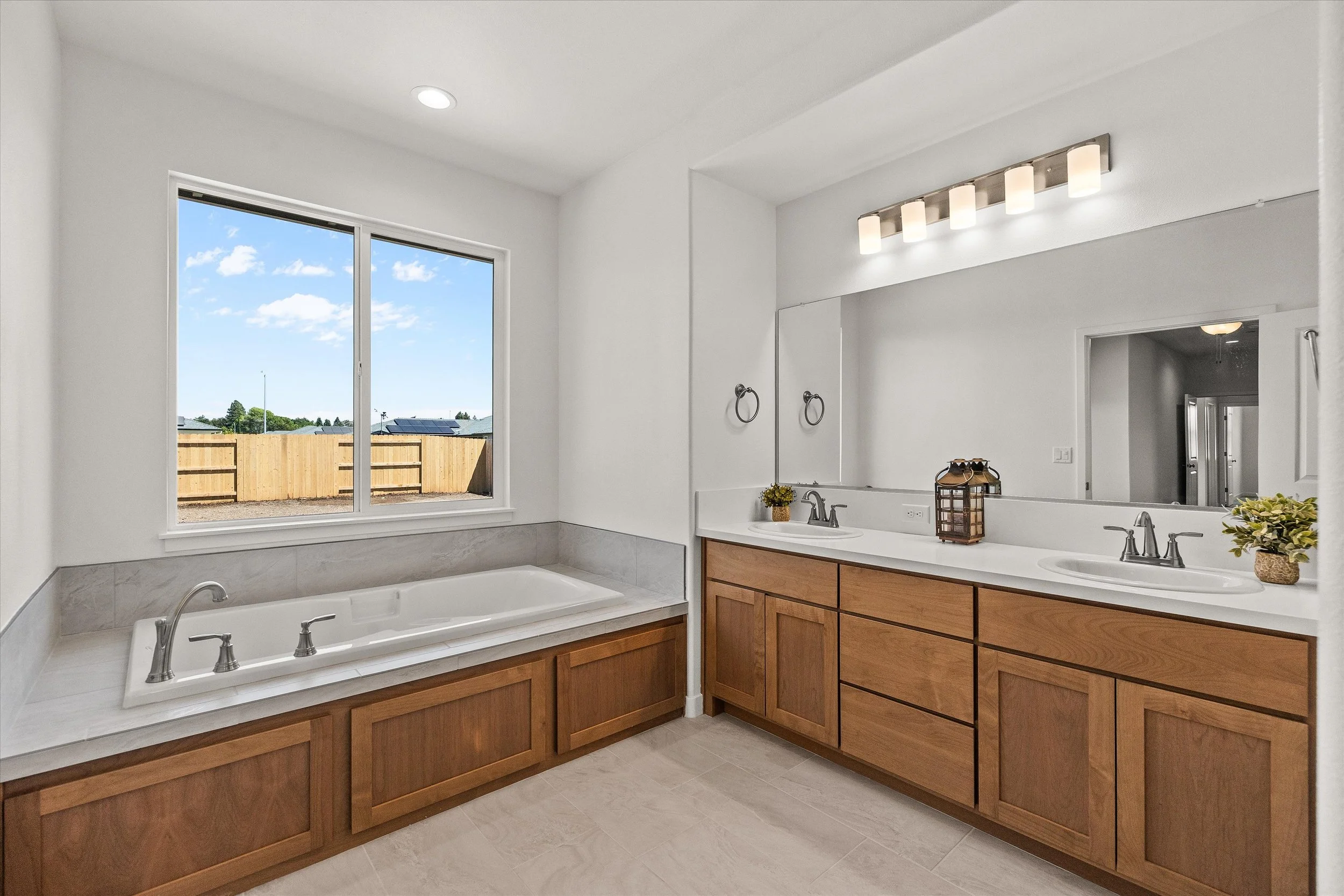 26-Real Focus Media - 331 Ellingson Way-25.jpg