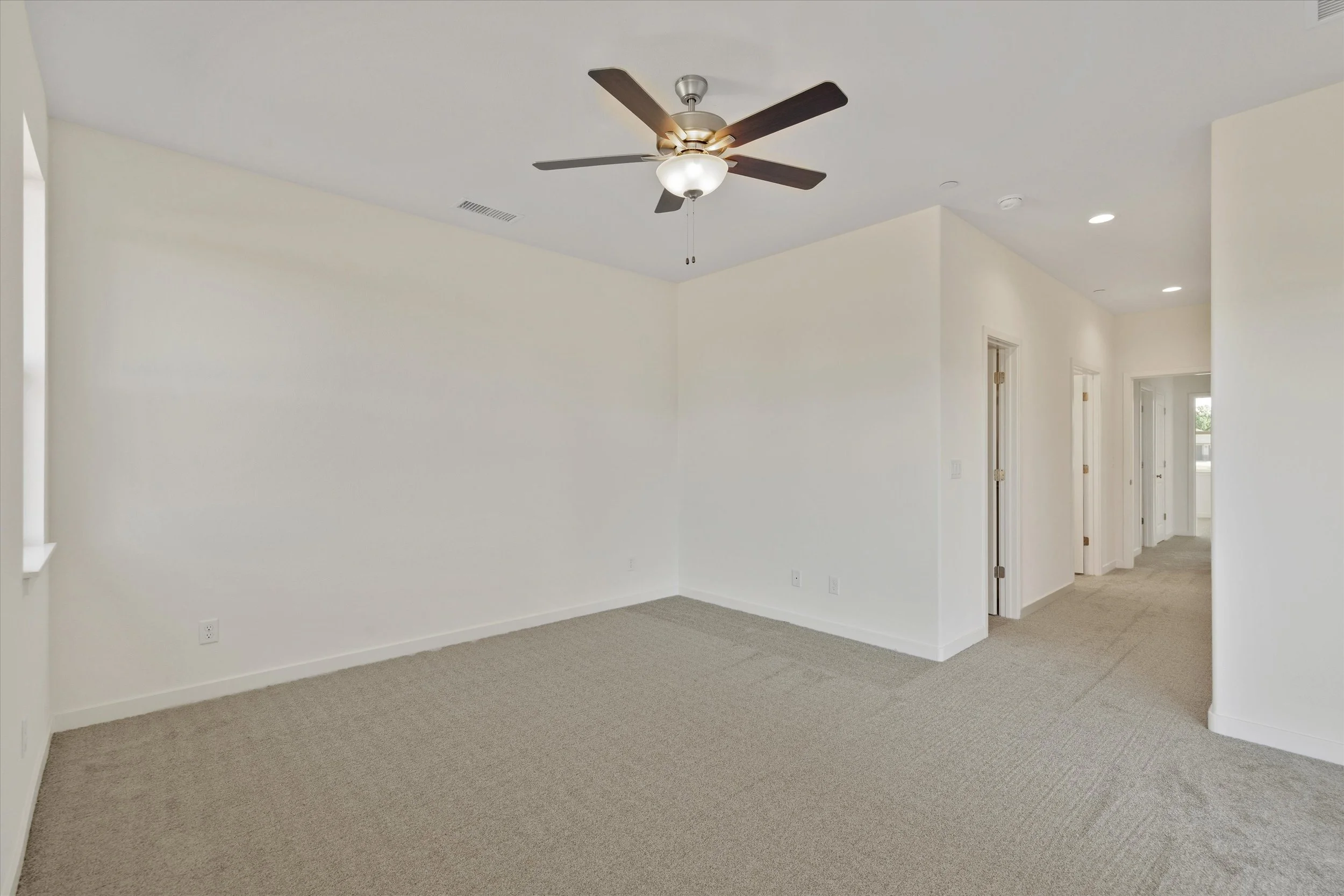 19-Real Focus Media - 338 Ellingson Way-15.jpg