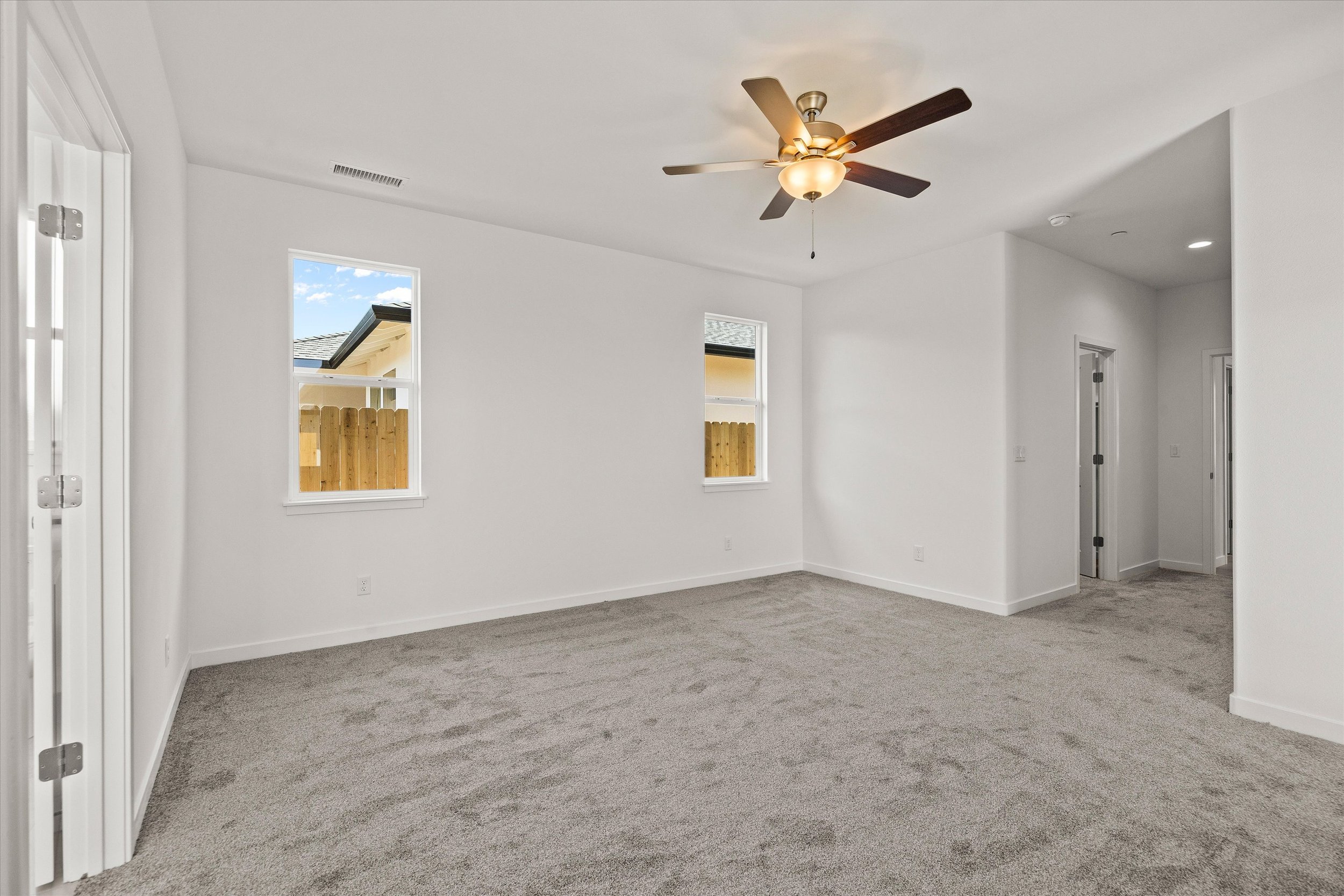 23-Real Focus Media - 331 Ellingson Way-23.jpg