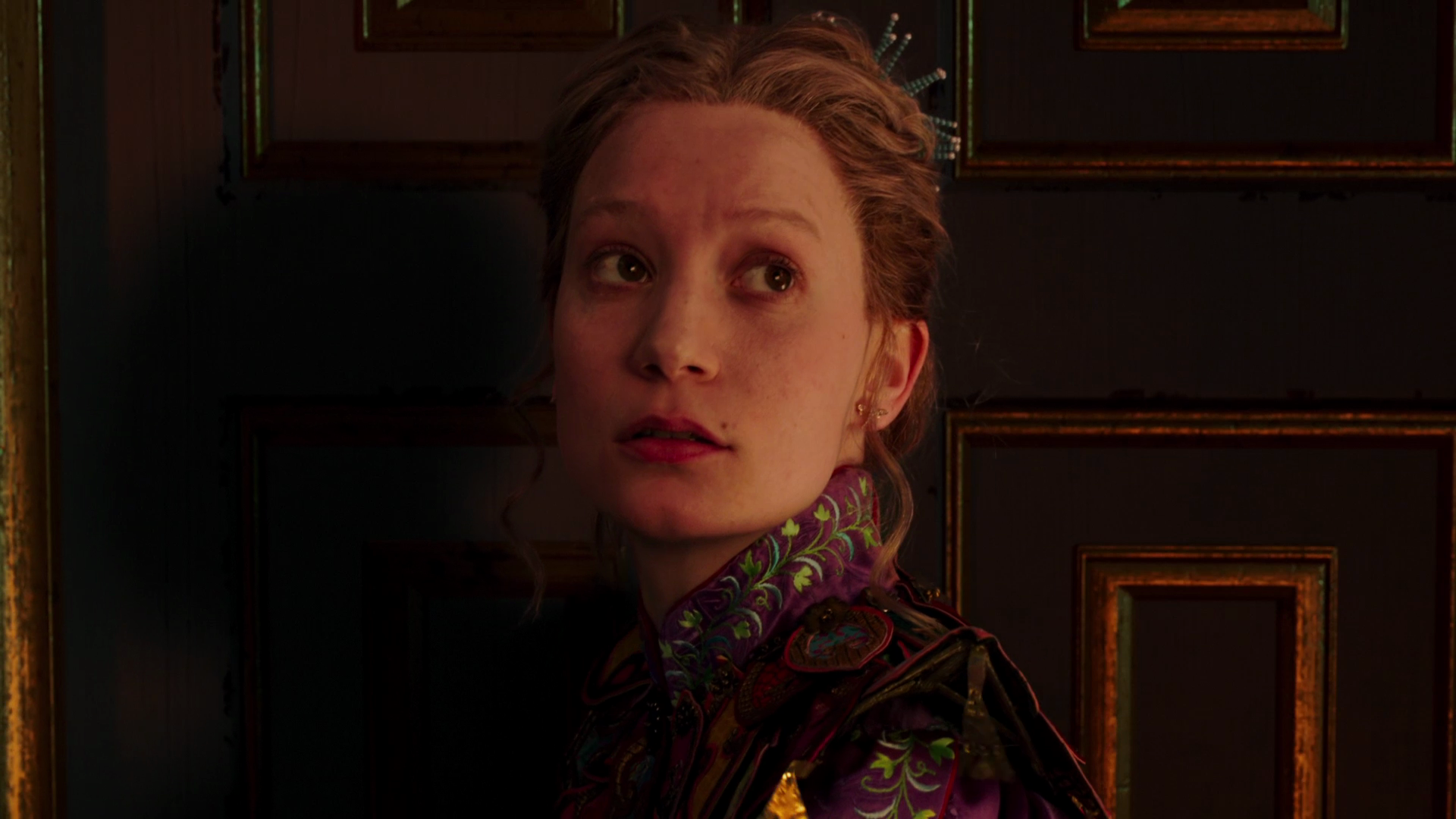 Alice_Through_The_Looking_Glass_HD_Screencaps-1.png