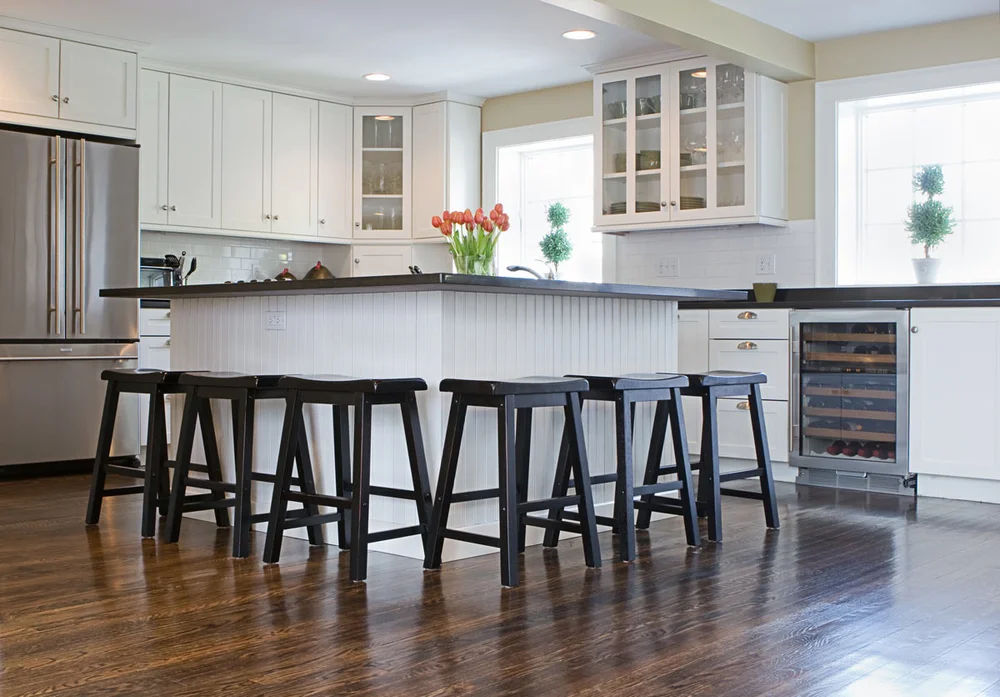 White Shaker cabinet doors