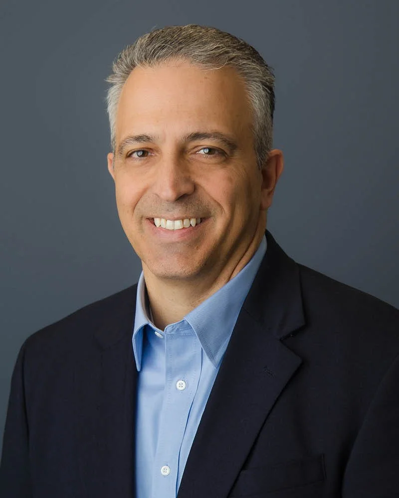 Richard Papa Headshot