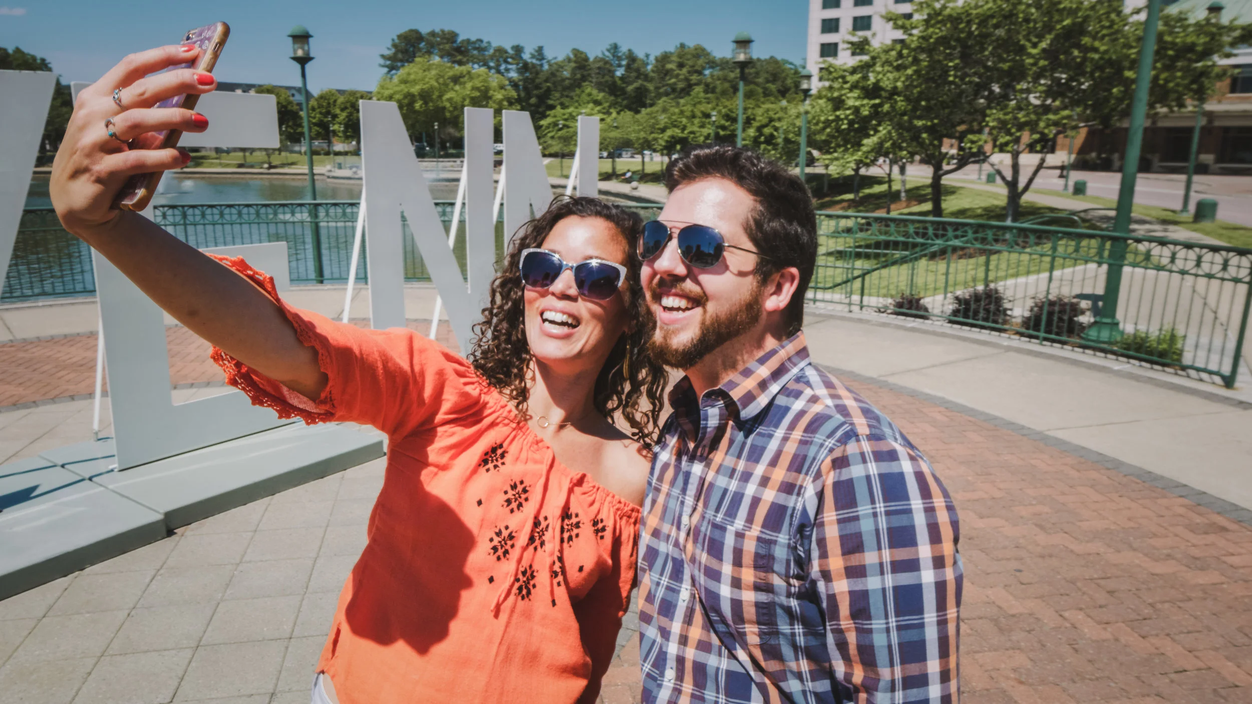 NewportNews-ToastTheCoast-CityCenter-VacationChannel-70-39.jpg