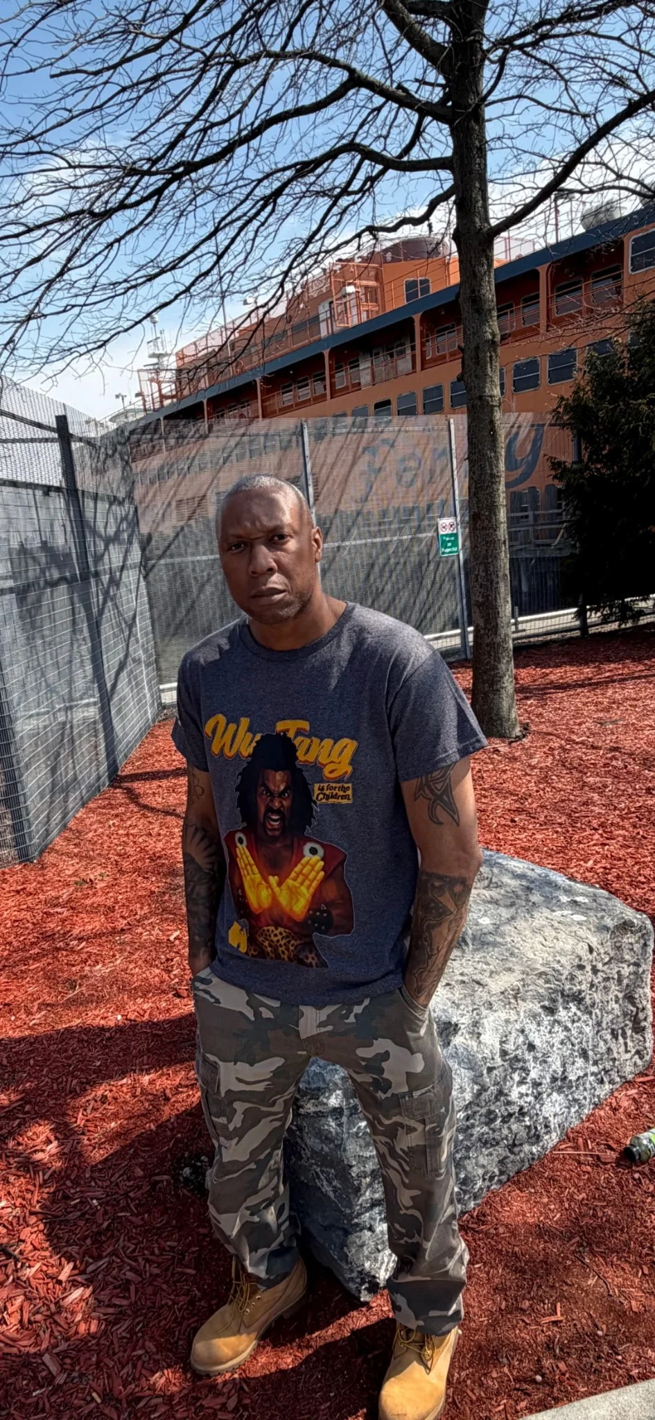 Wu Tang says "Be a nice Hüman" t shirt