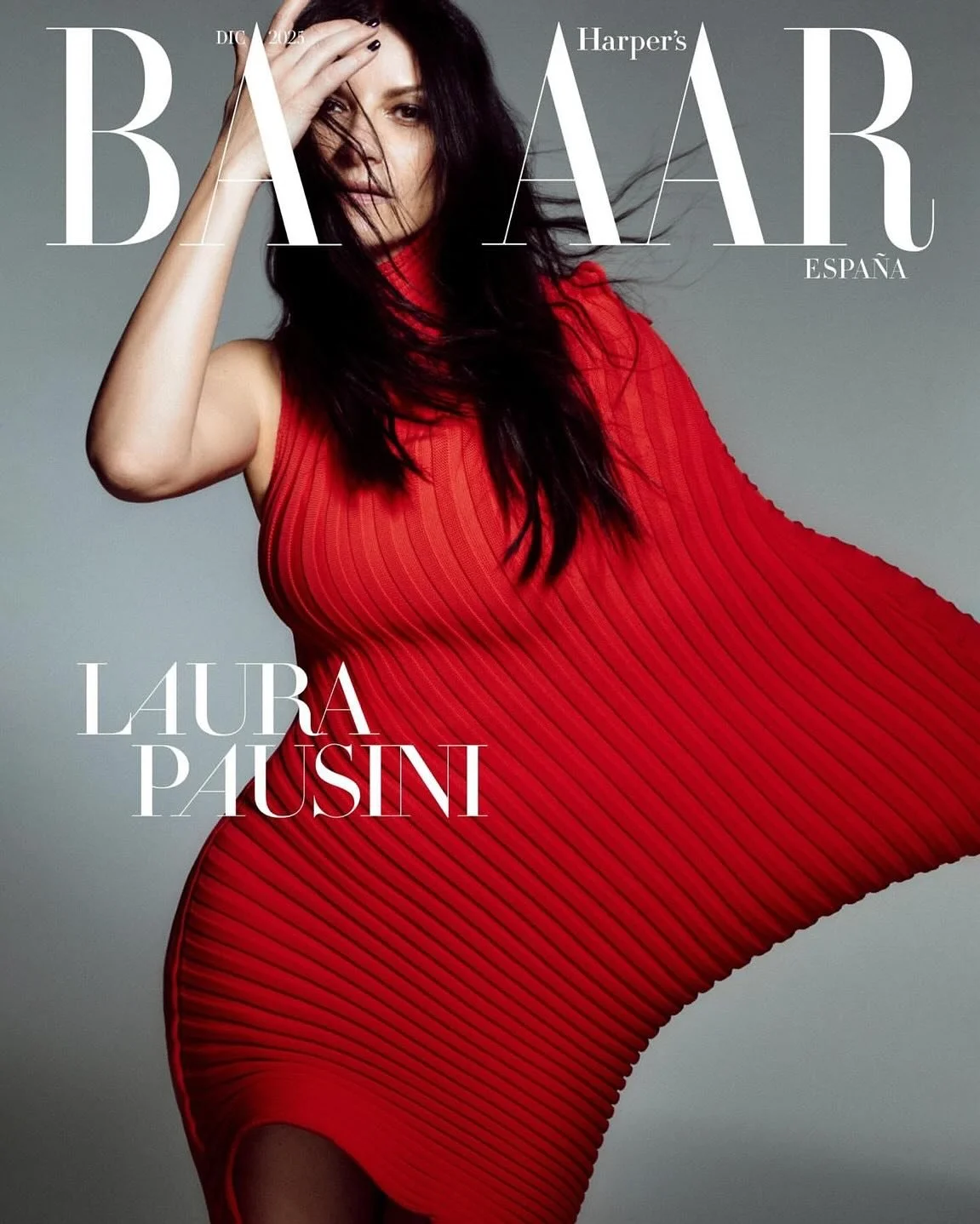 LAURA PAUSINI x HARPER&rsquo;S BAZAAR ESPAÑA
Disponible 21.11.2025

Fotografía: @xavigordo
Asistente de foto: @pietrofrizzi
Asistente digital: Rita Guillén
Estilismo: @crissterron
Asistentes de estilismo: @mariaarequejo
MUAH: @danielazeqo
Direccio