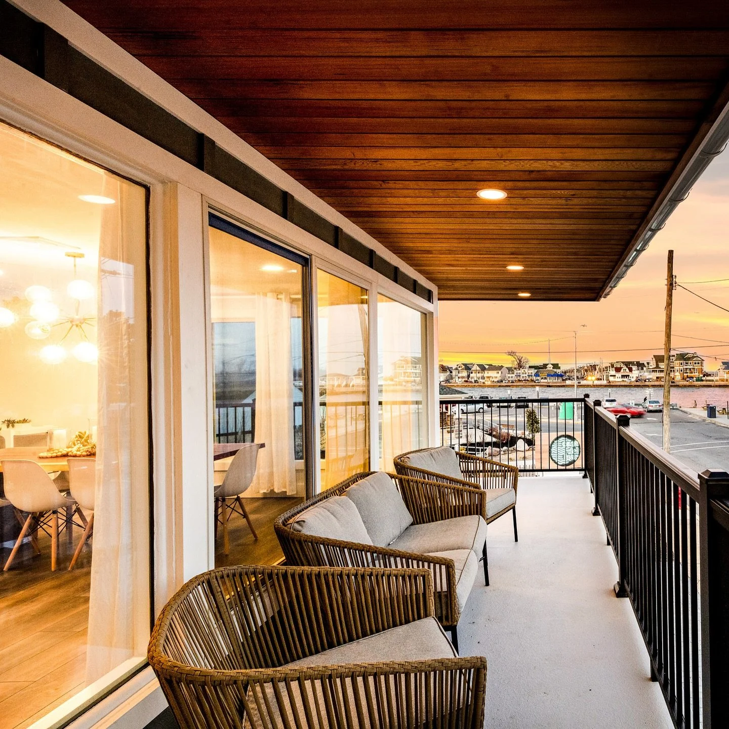 Your home away from home ✨ 

The Penthouse&rsquo;s private balcony gives you front-row views of the ocean and the Manasquan Inlet.

Morning coffee or evening cocktails, it&rsquo;s always the best seat in the house ⛵️Book your escape today! 
.
.
.
#po