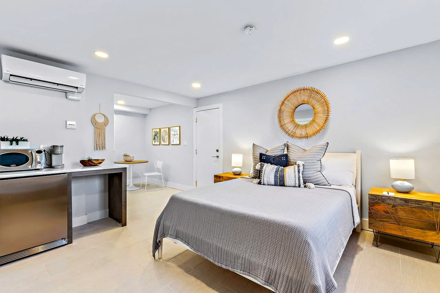 It&rsquo;s cozy season and we&rsquo;re staying tucked away in our King Deluxe. ✨

Ideal for slow mornings, winter escapes, and a little &ldquo;do not disturb&rdquo; time in Point Pleasant Beach. 

Take 20% OFF your stay of 2 or more nights with code 