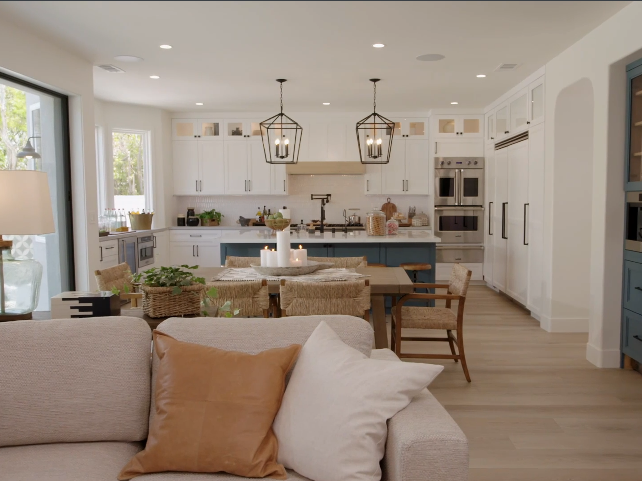 Transitional Kitchen Kitchen Remodel by MTR Construction, Inc. project photo
