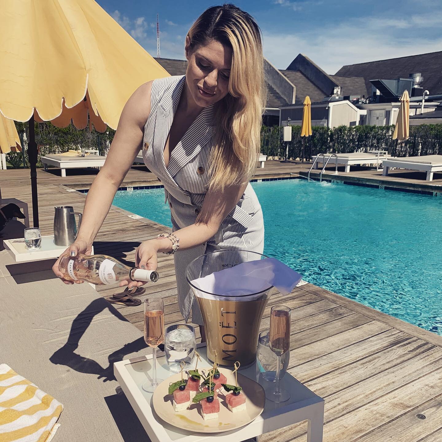 Bubbles and bites served poolside! 🥂🍉 #CapriSouthampton #TheBathingClub #StayWithUs #BatheWithUs #TravelSafe