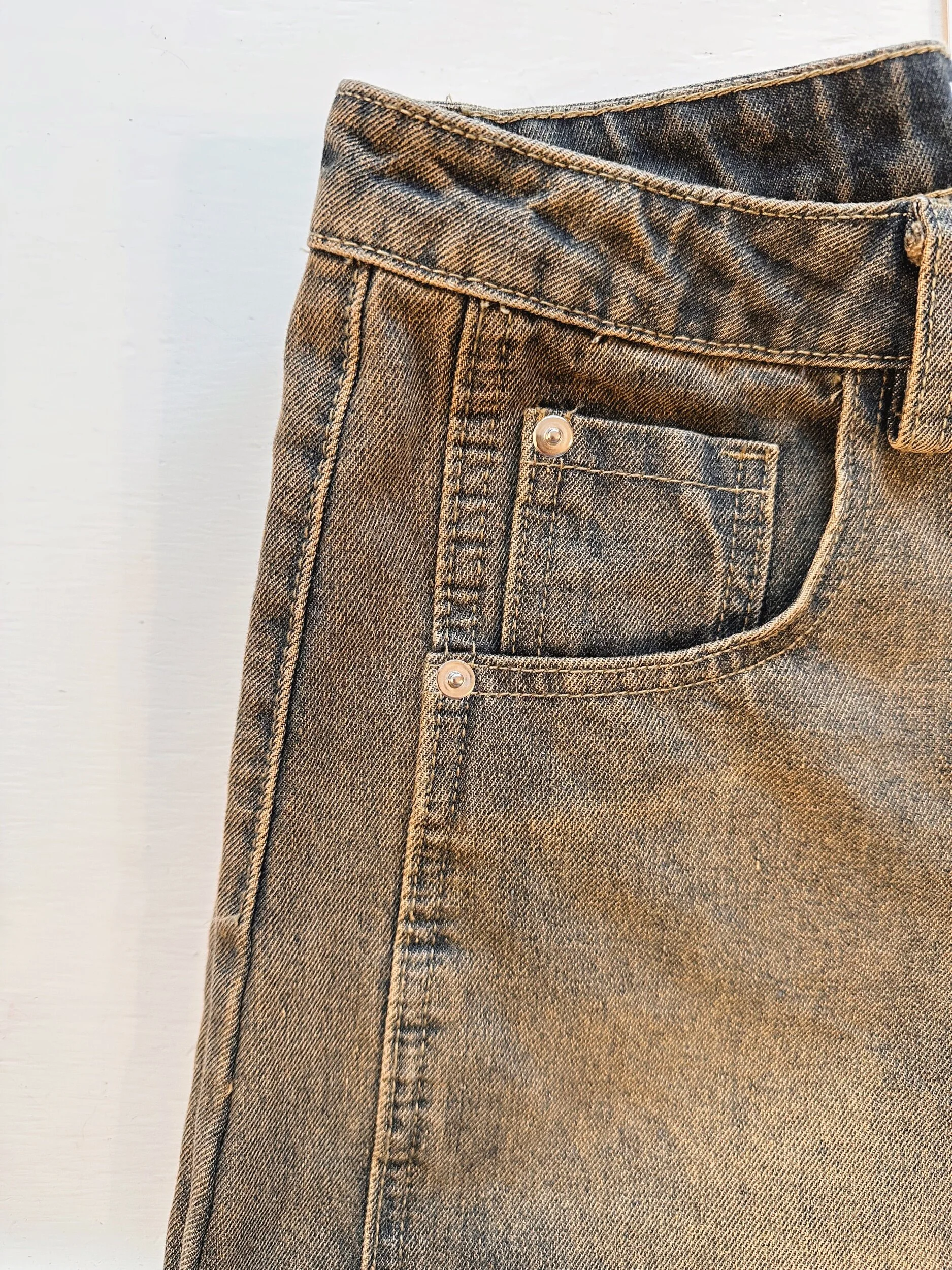 65548831-4ACC-44EA-B284-8178B94F89E4