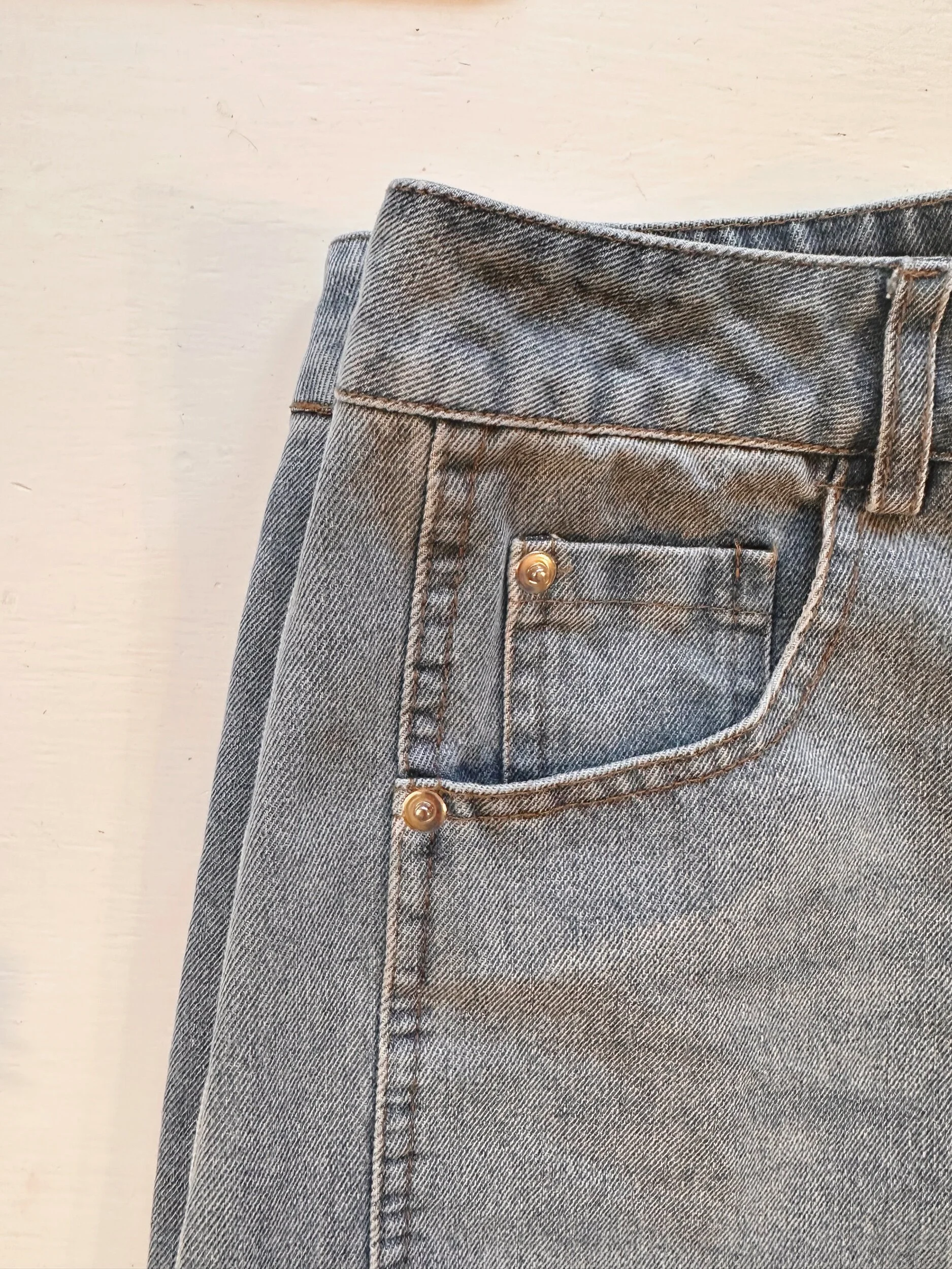 32B7C89E-00C7-4103-8F5A-3C6EE1228CBB