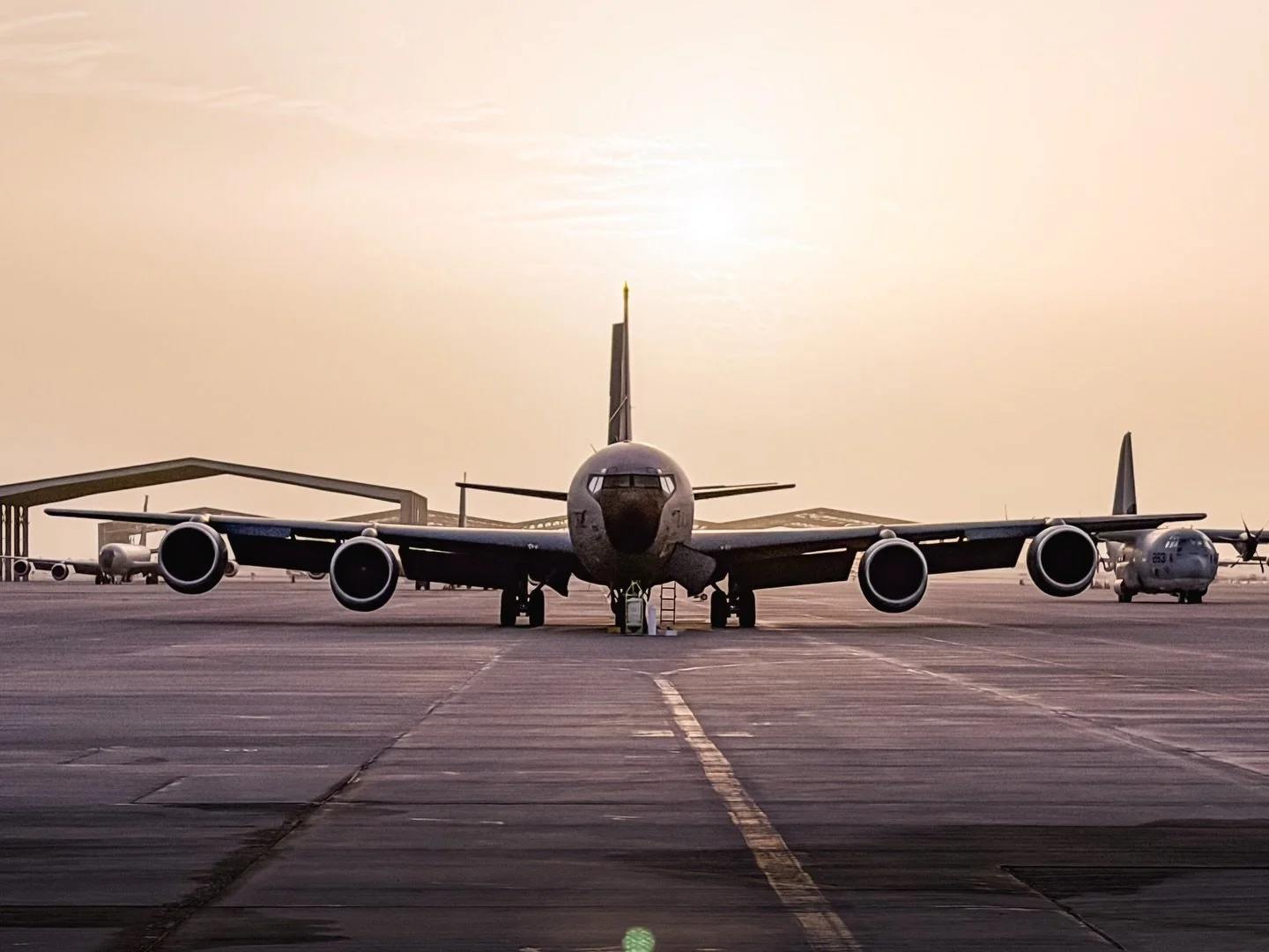 Editing a shot for a friend. Flown on one of these guys before refueling a f22 over Syria. Pretty cool. No stewardess to yell at you to put your seatbelt on. 

Say a prayer for the guys deployed.