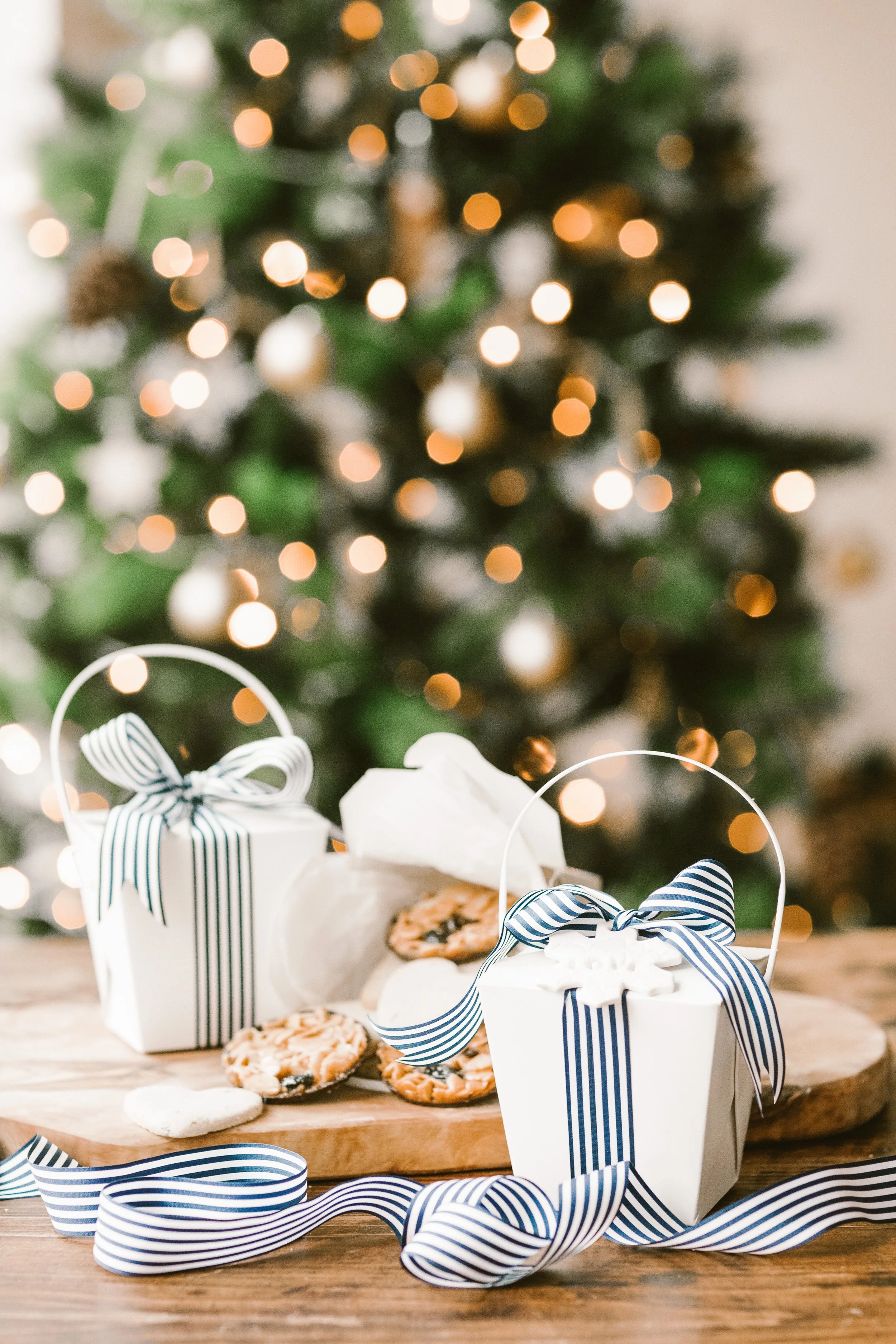 Free And Inexpensive Ways to Celebrate The Holidays